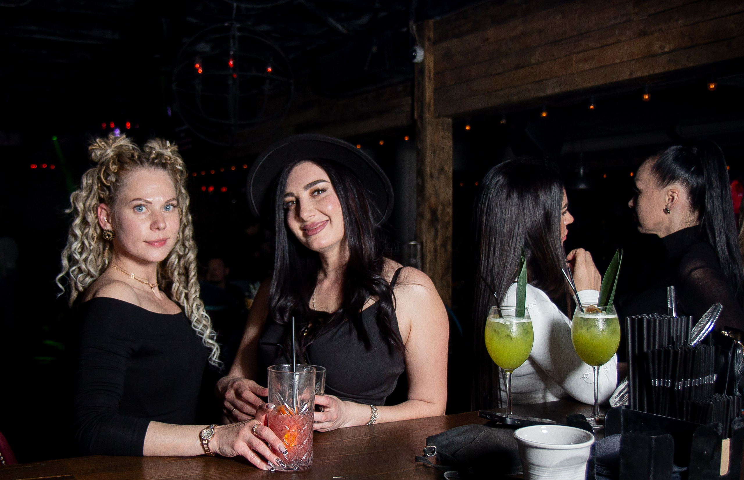 Концерт VA.NO | QUEST PISTOLS SHOW. Репортажный фотограф в Ялте Алексей Семёнов