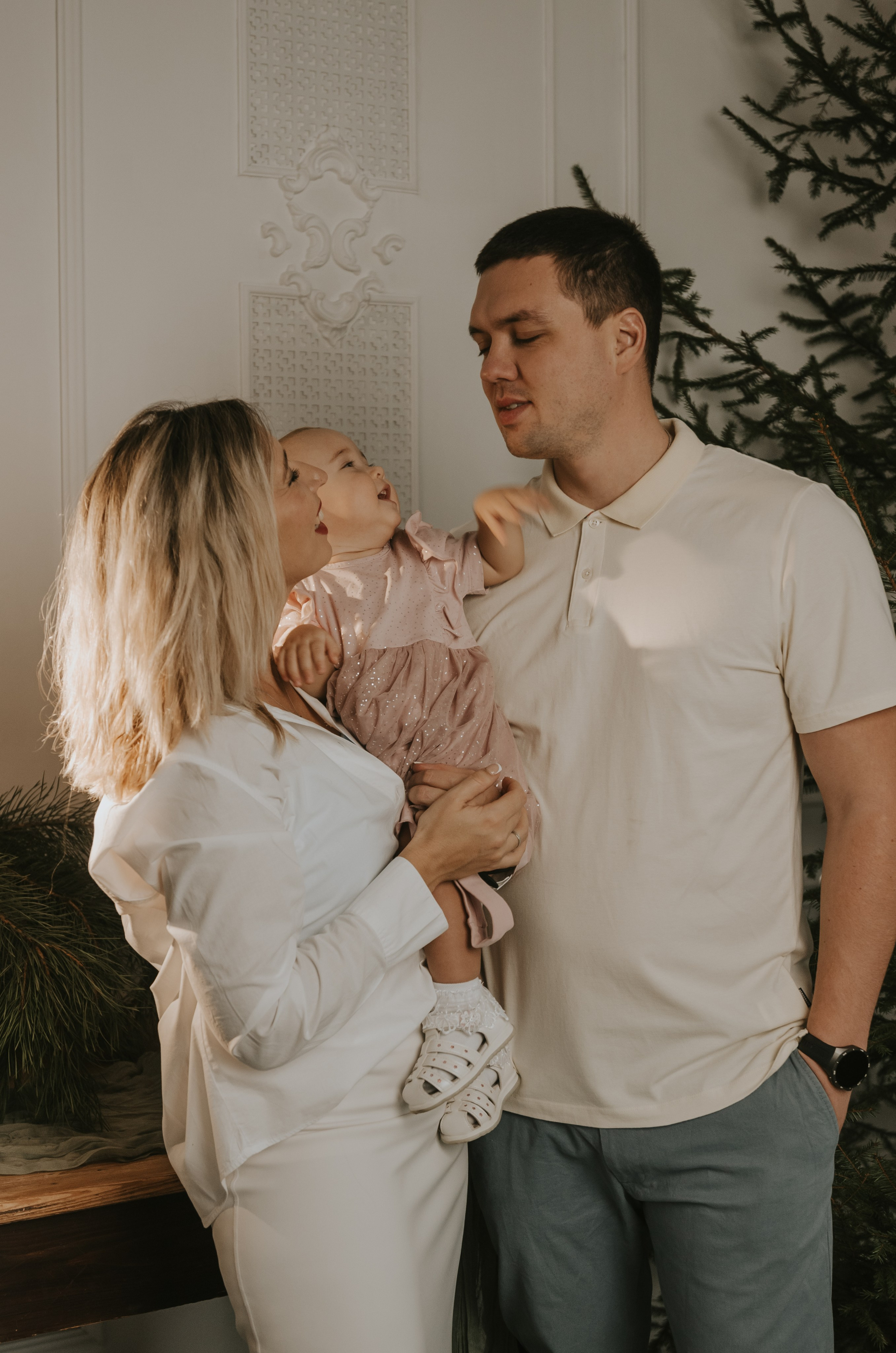 Тематические съемки в студии. Индивидуальные, семейные, студийные съемки в Серпухове и за пределами