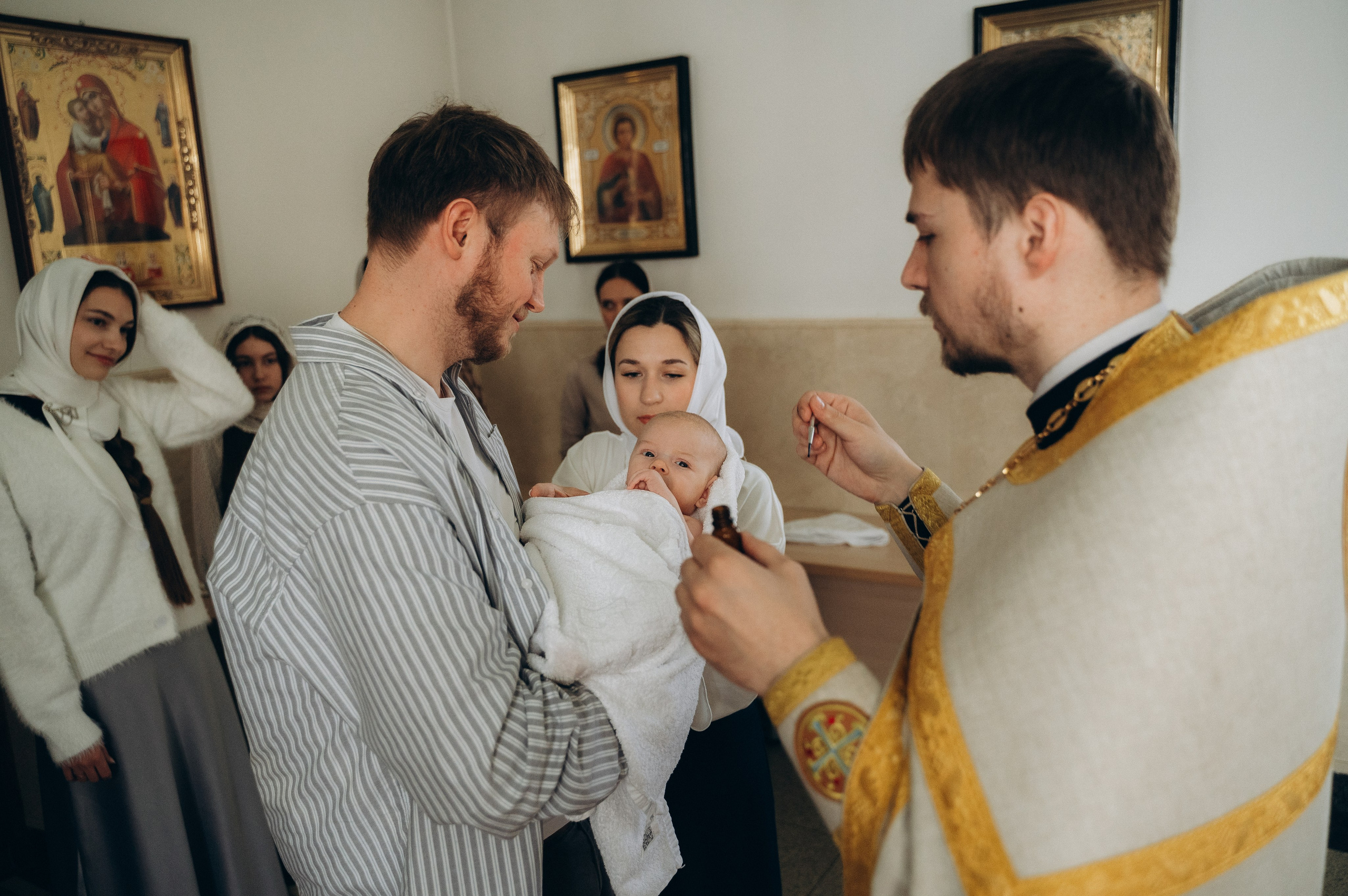 Крещение Артура (Храм Марии Магдалины). Семейный фотограф в Минске Дарья Дреко
