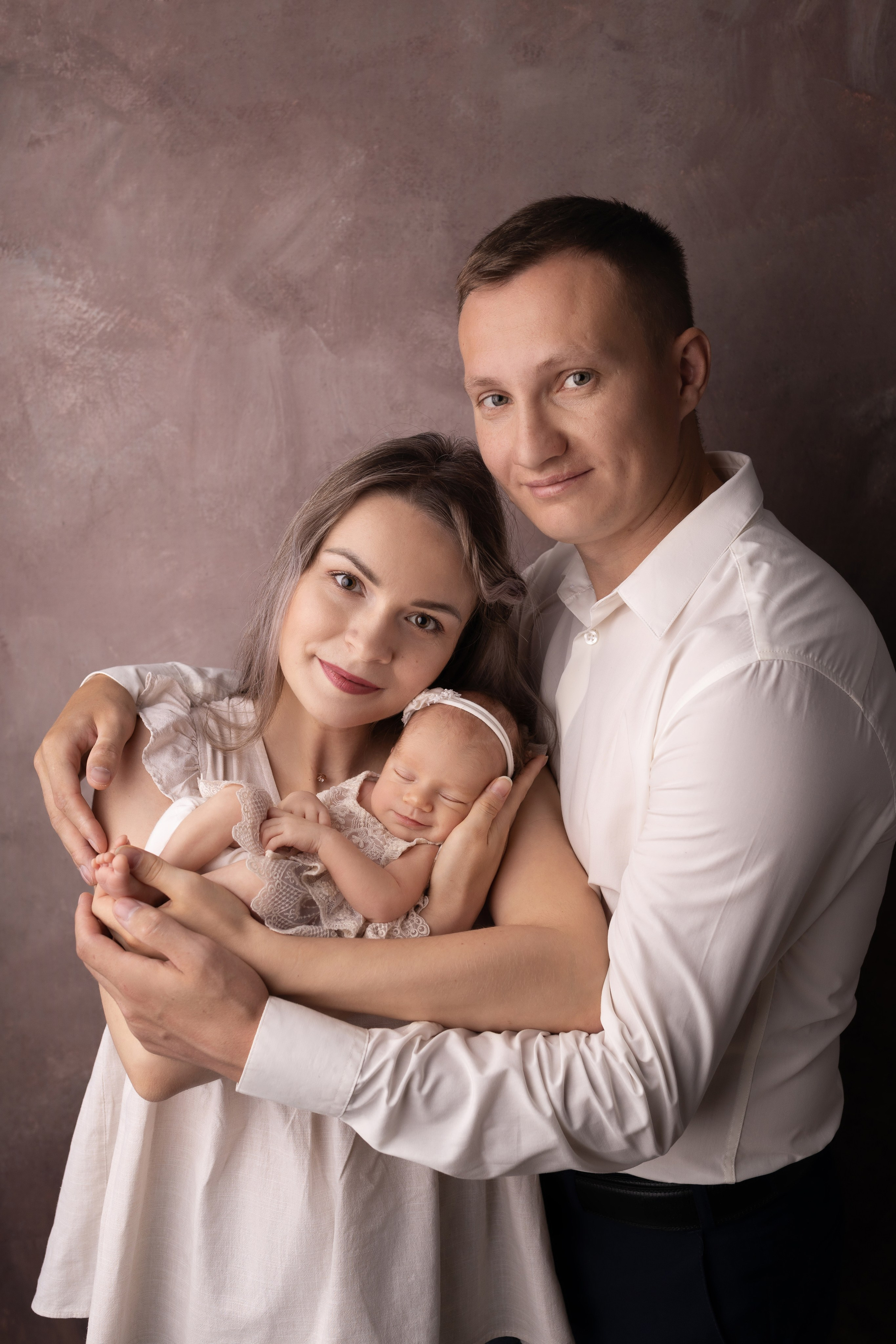 Семейные кадры от Elvira Kamaeva. Фотограф новорожденных малышей в Омске и Омской области Эльвира Камаева