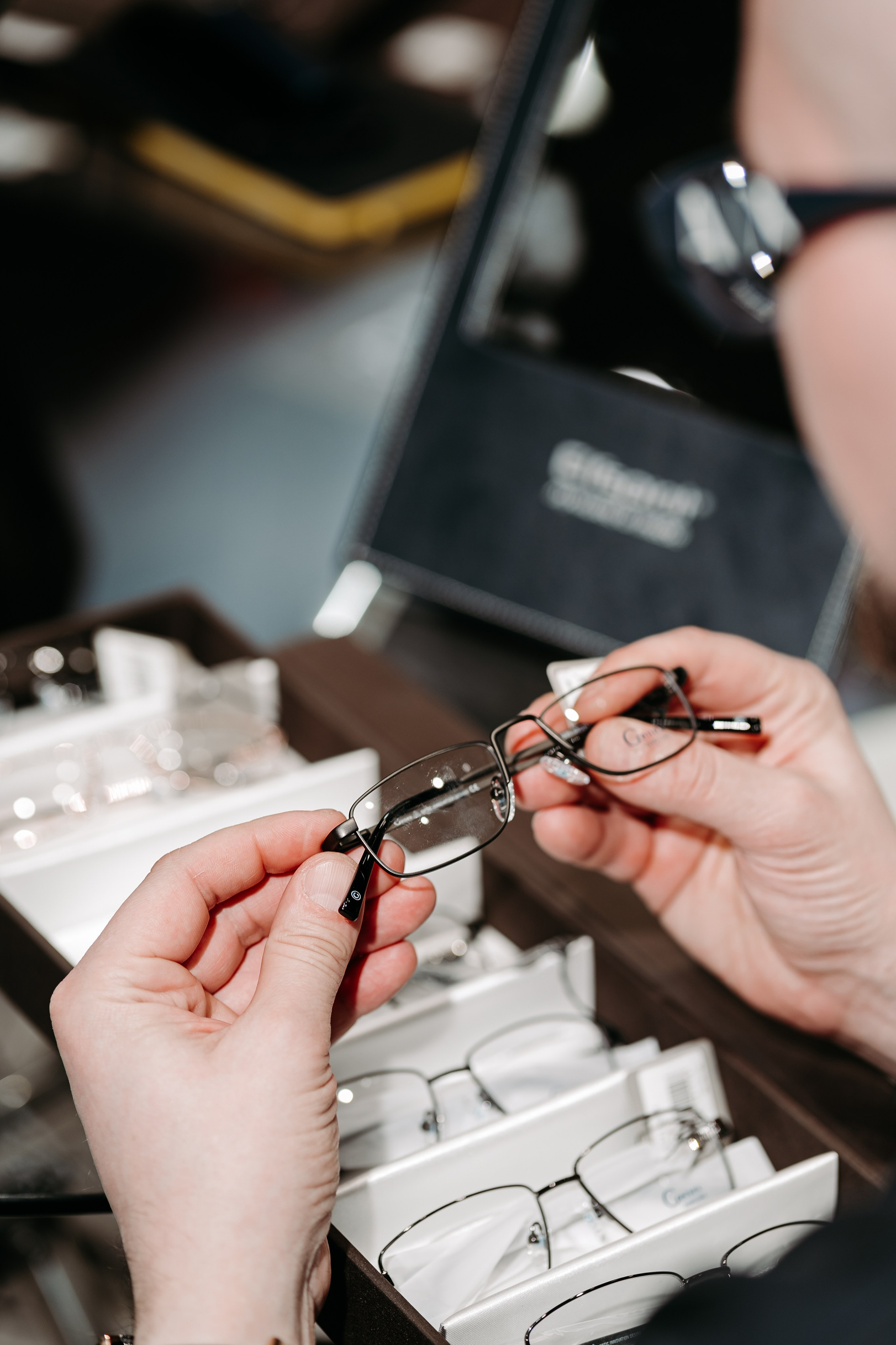 Оптическая_выставка. Репортажный и свадебный фотограф в Москве Рая Небогатова