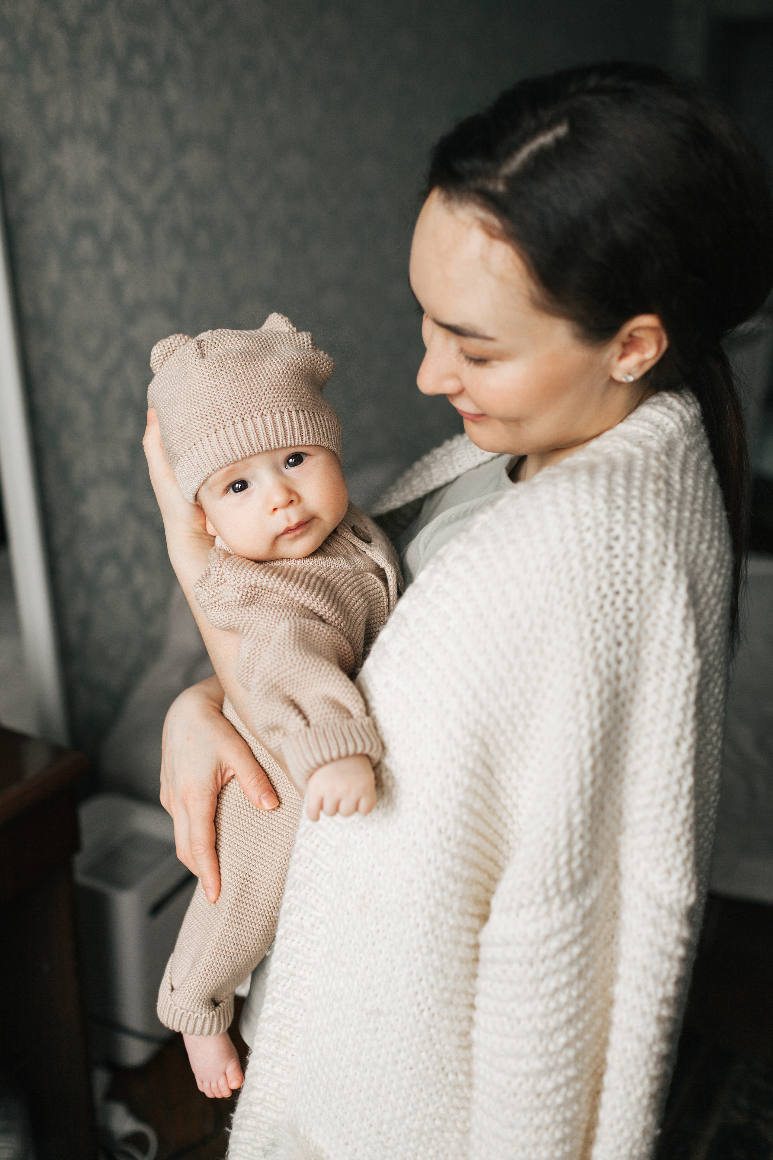 Домашняя съемка семьи с новорожденным малышом. Детский и семейный фотограф в Москве и московской области Елена Титова