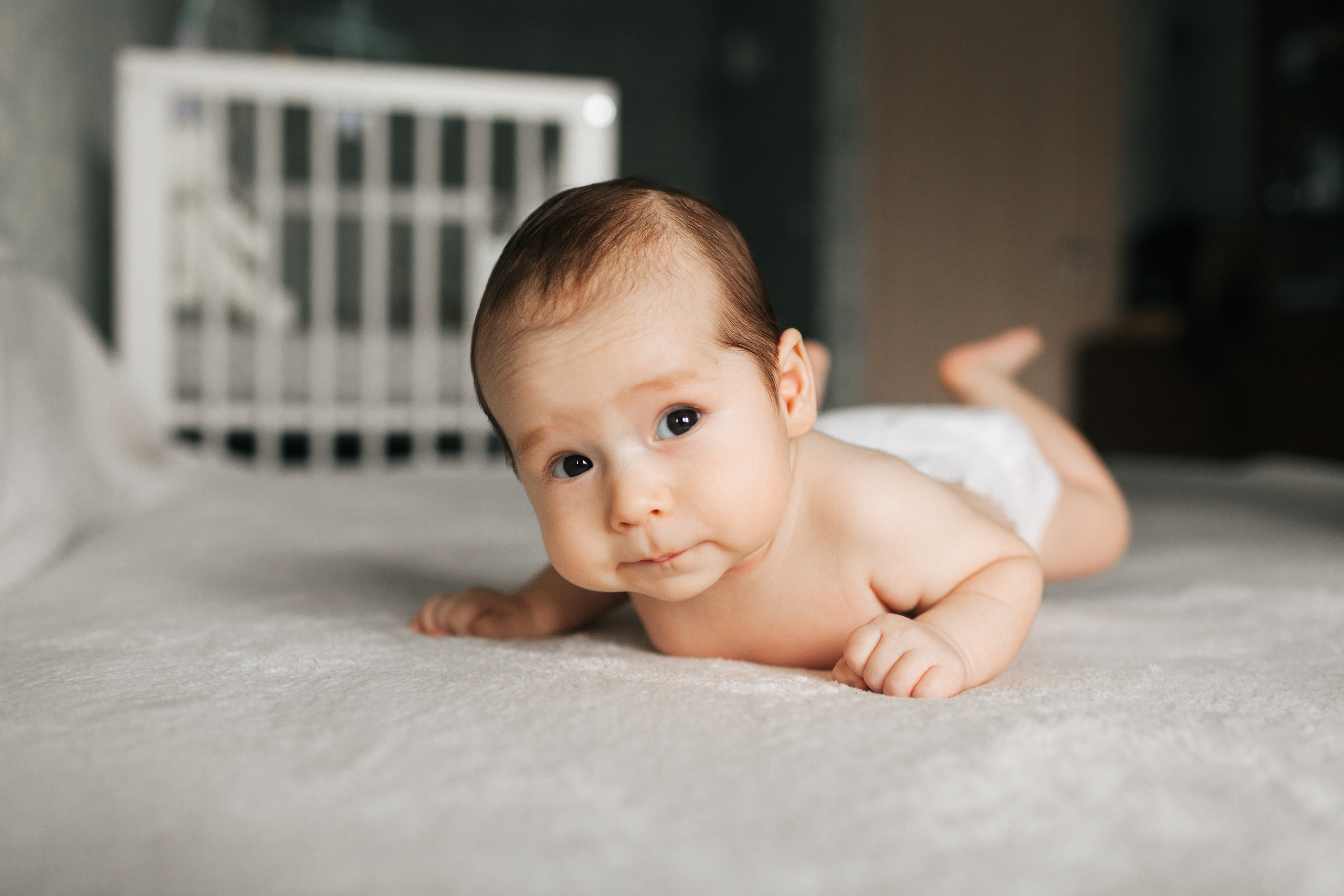Домашняя съемка семьи с новорожденным малышом. Детский и семейный фотограф в Москве и московской области Елена Титова