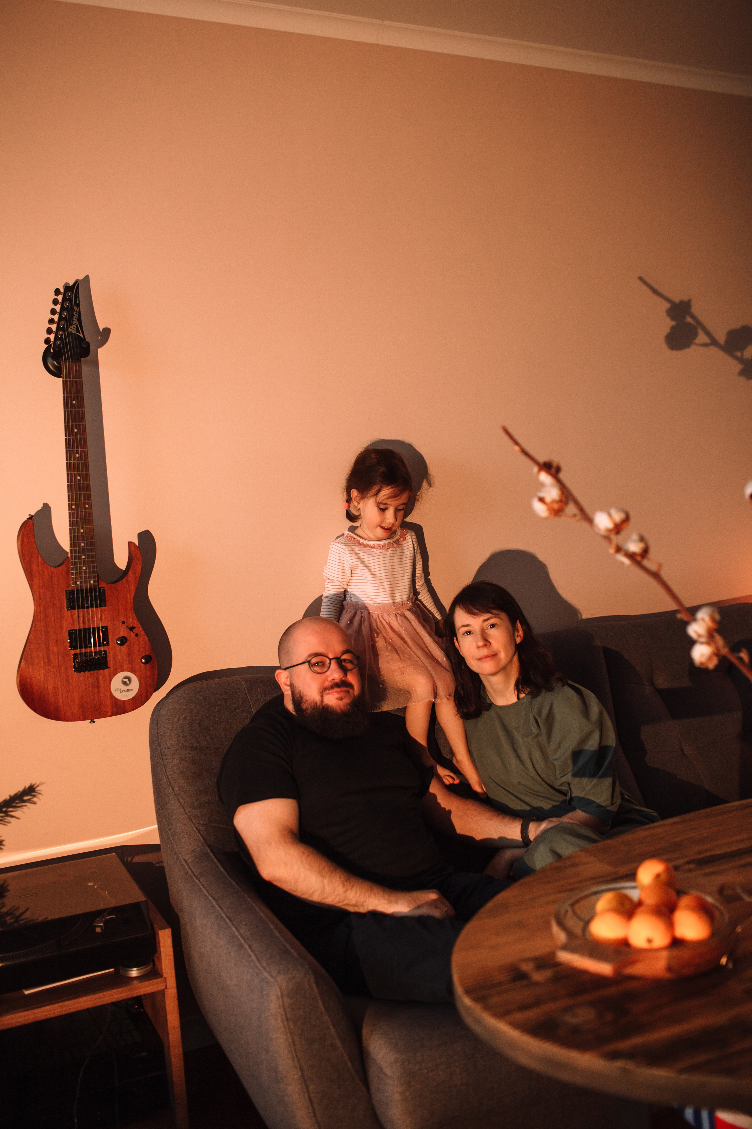 Алла, Андрей и девочки. Домашняя съемка. Детский и семейный фотограф в Москве и московской области Елена Титова