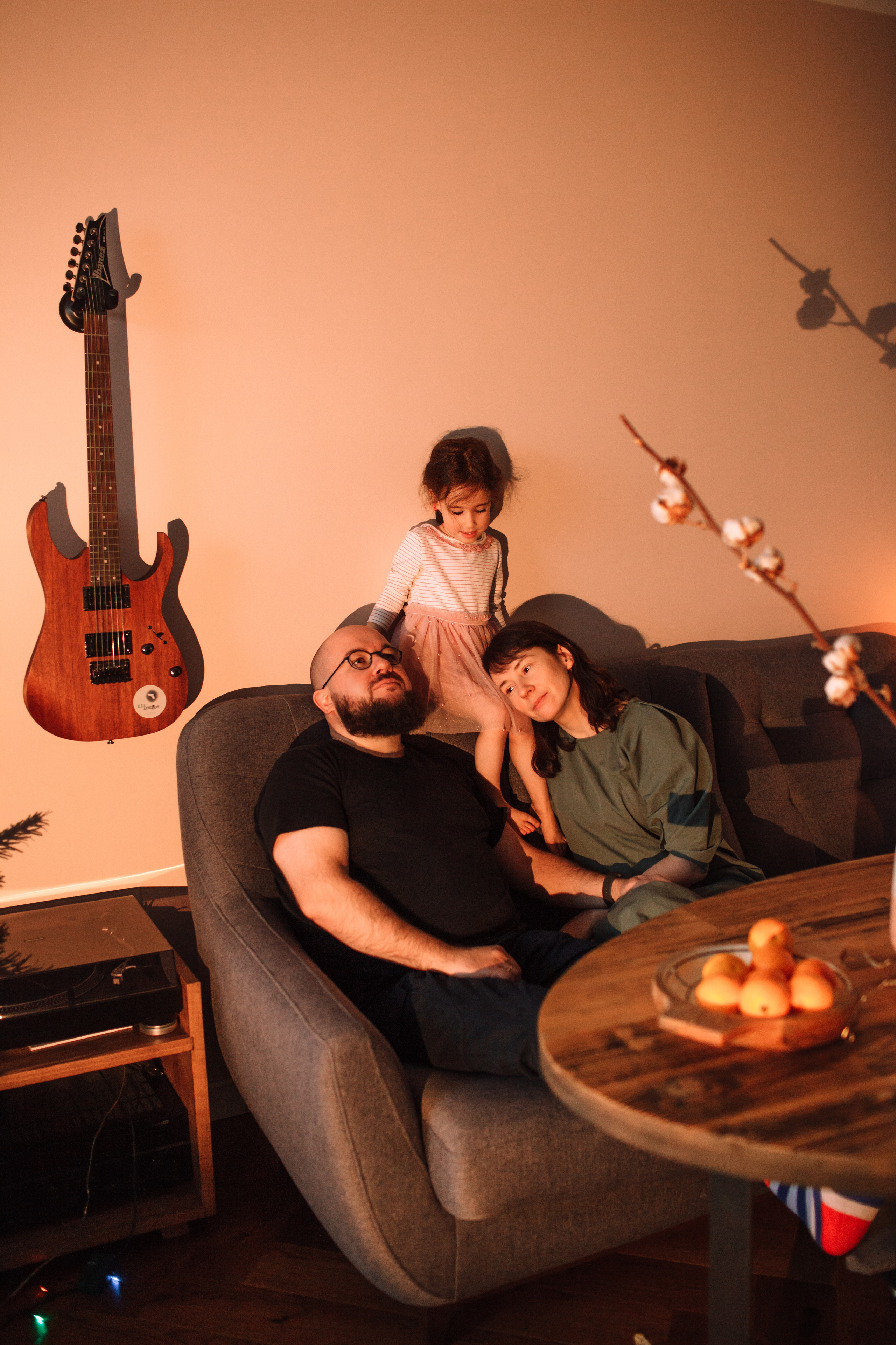 Алла, Андрей и девочки. Домашняя съемка. Детский и семейный фотограф в Москве и московской области Елена Титова