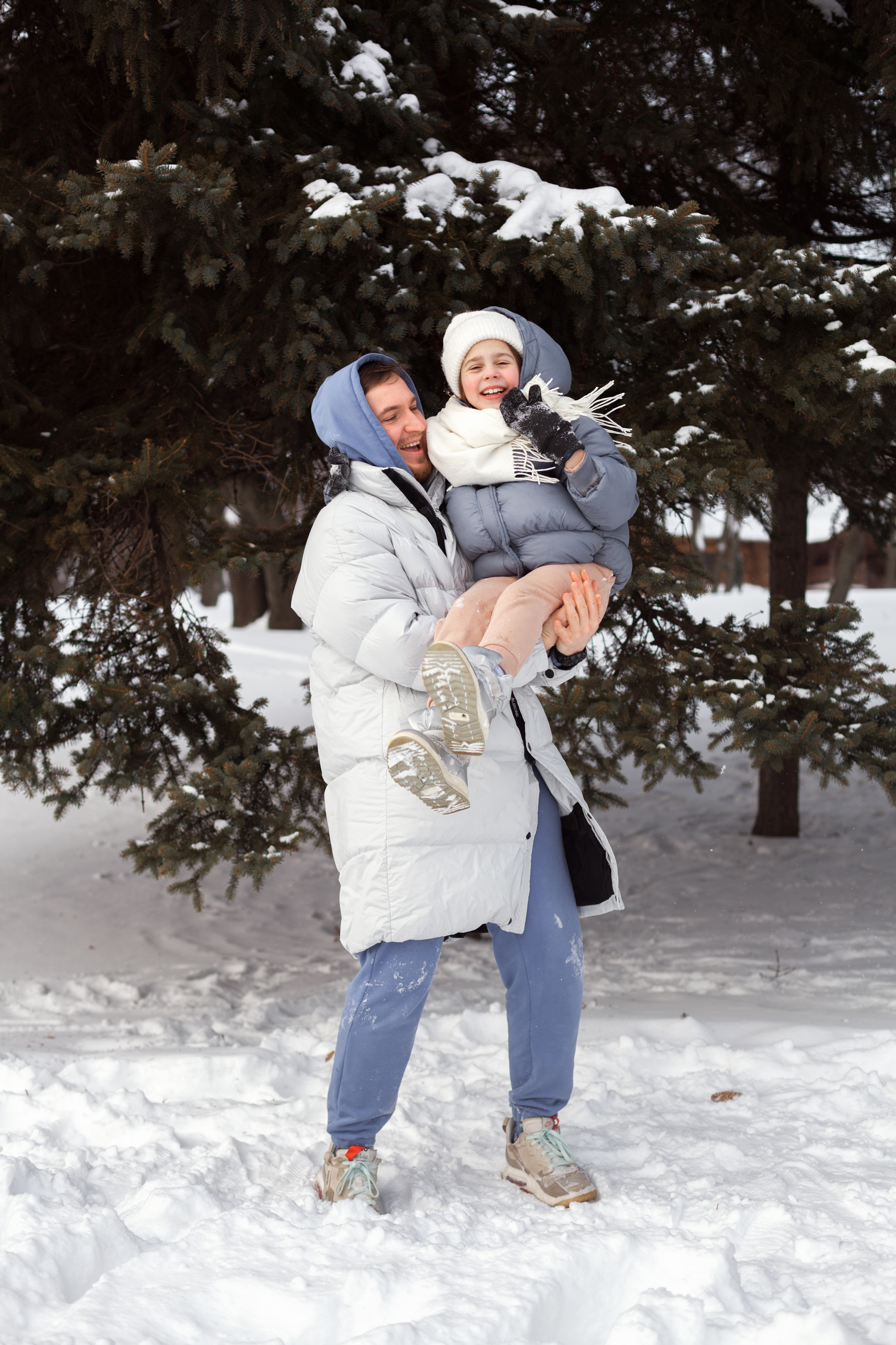 Семейная фотопрогулка зимой с родителями и бабушкой. Детский и семейный фотограф в Москве и московской области Елена Титова