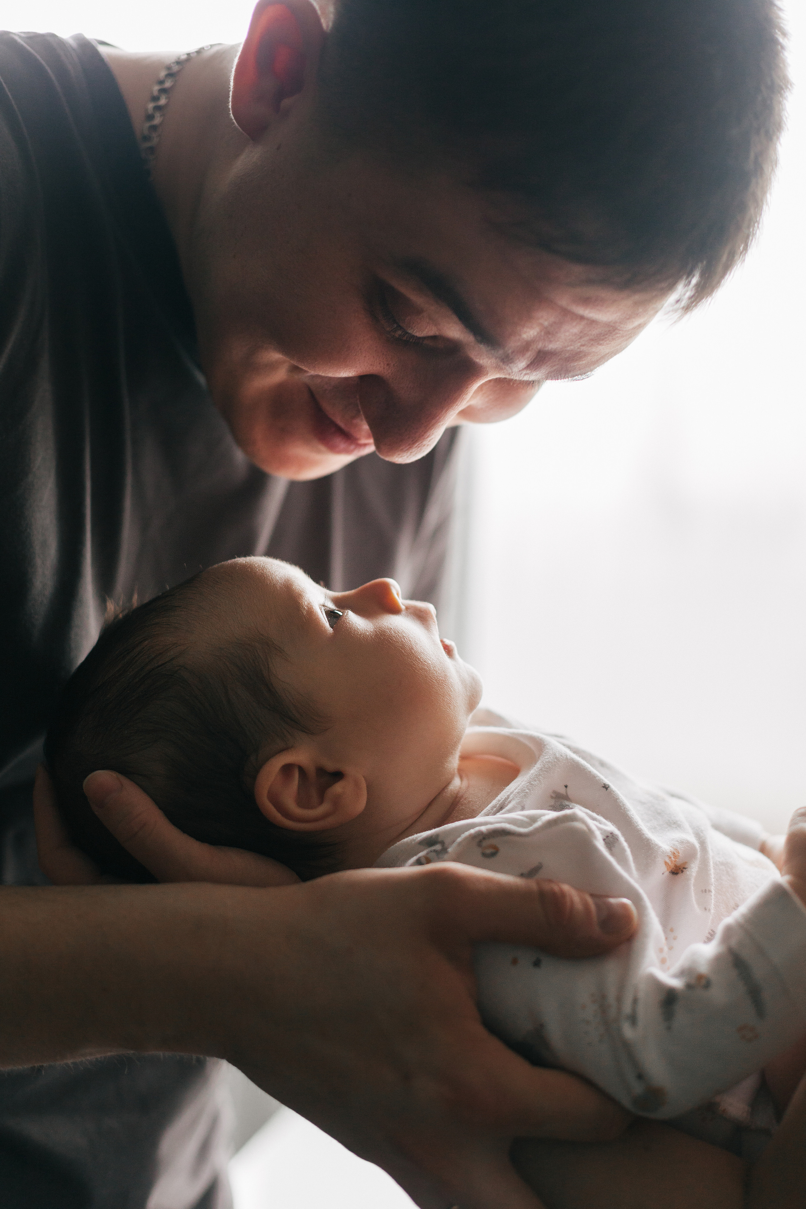 Домашняя съемка семьи с новорожденным малышом. Детский и семейный фотограф в Москве и московской области Елена Титова