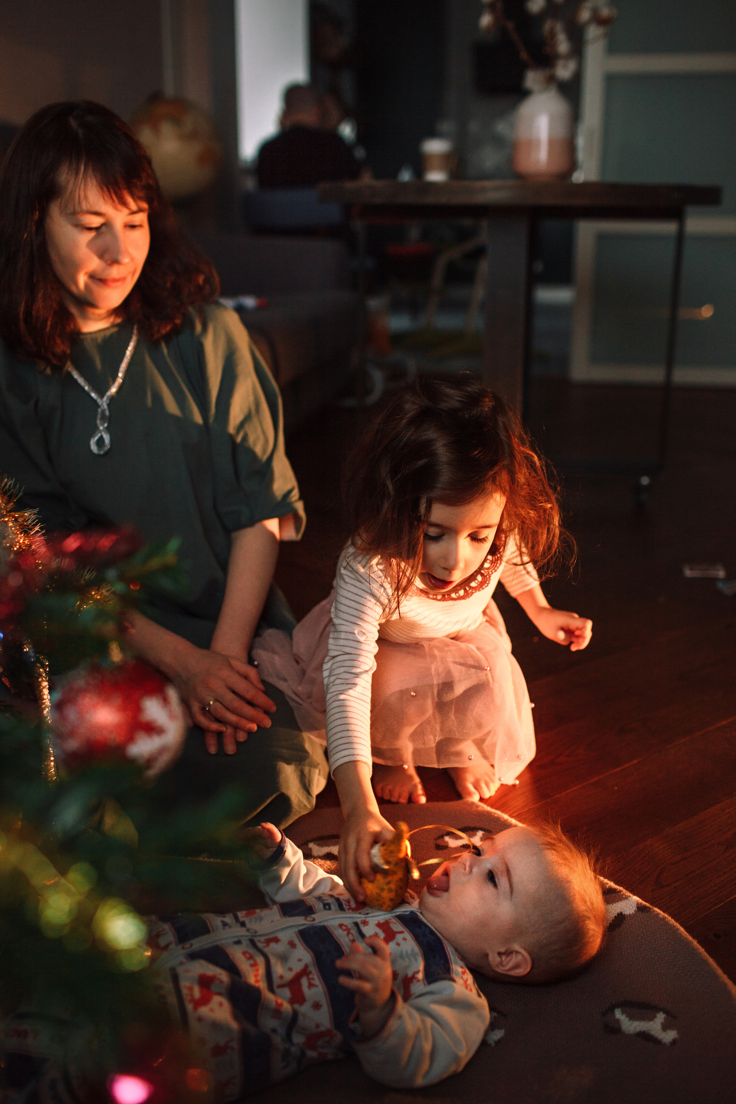 Алла, Андрей и девочки. Домашняя съемка. Детский и семейный фотограф в Москве и московской области Елена Титова