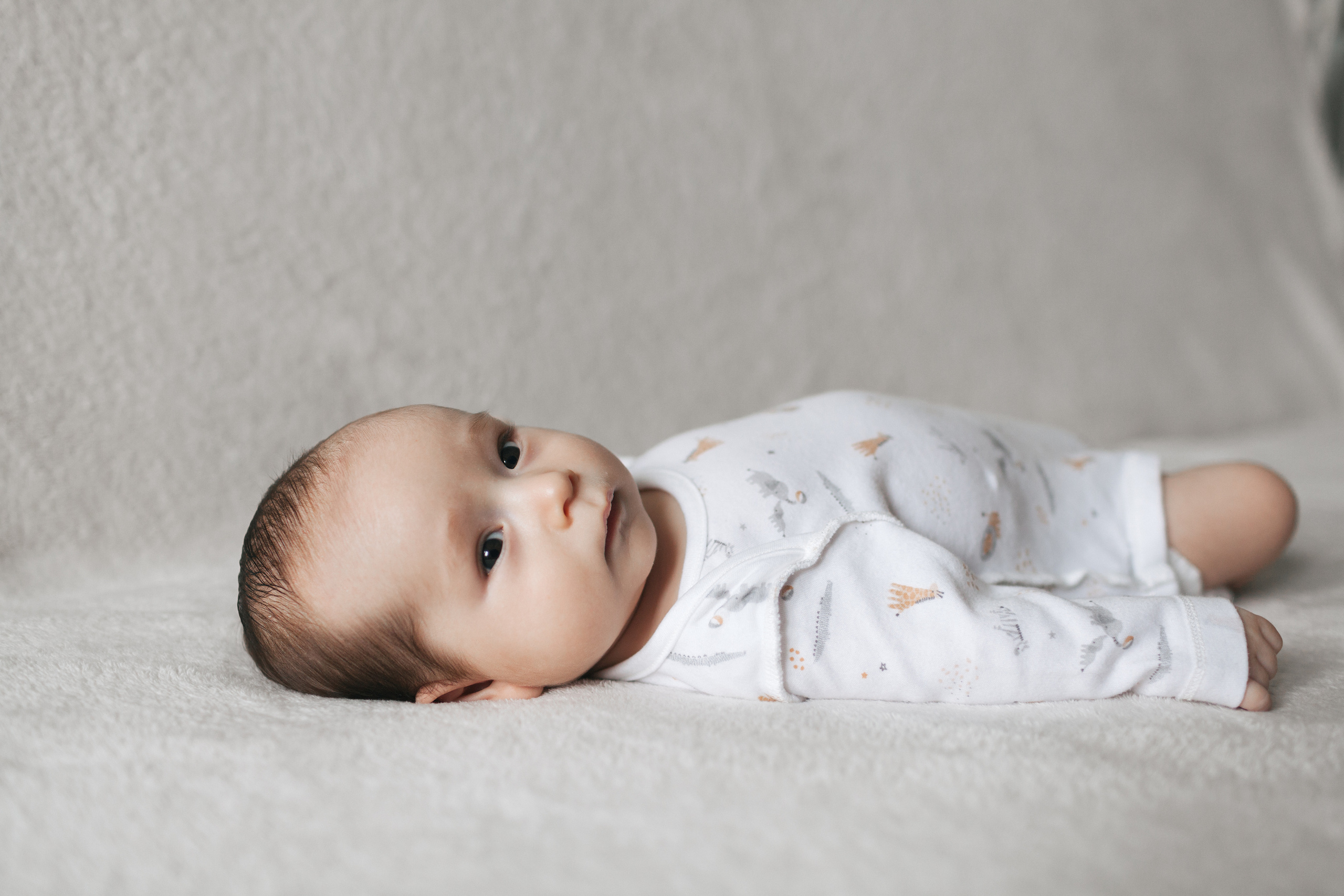 Домашняя съемка семьи с новорожденным малышом. Детский и семейный фотограф в Москве и московской области Елена Титова