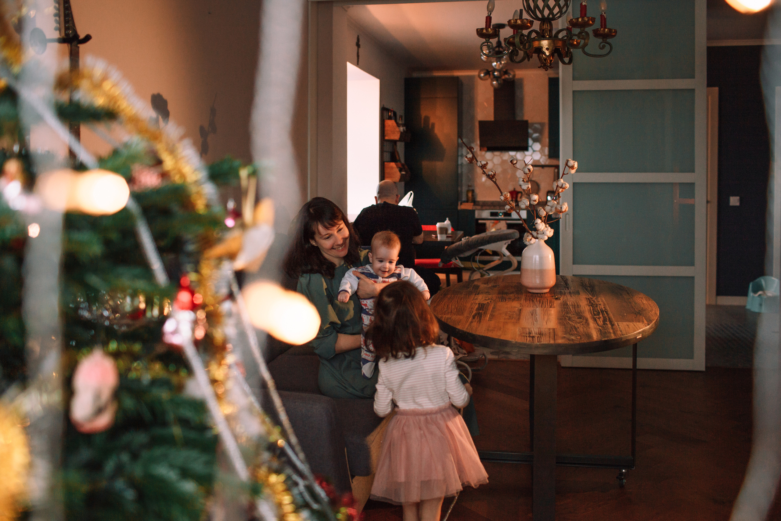 Алла, Андрей и девочки. Домашняя съемка. Детский и семейный фотограф в Москве и московской области Елена Титова
