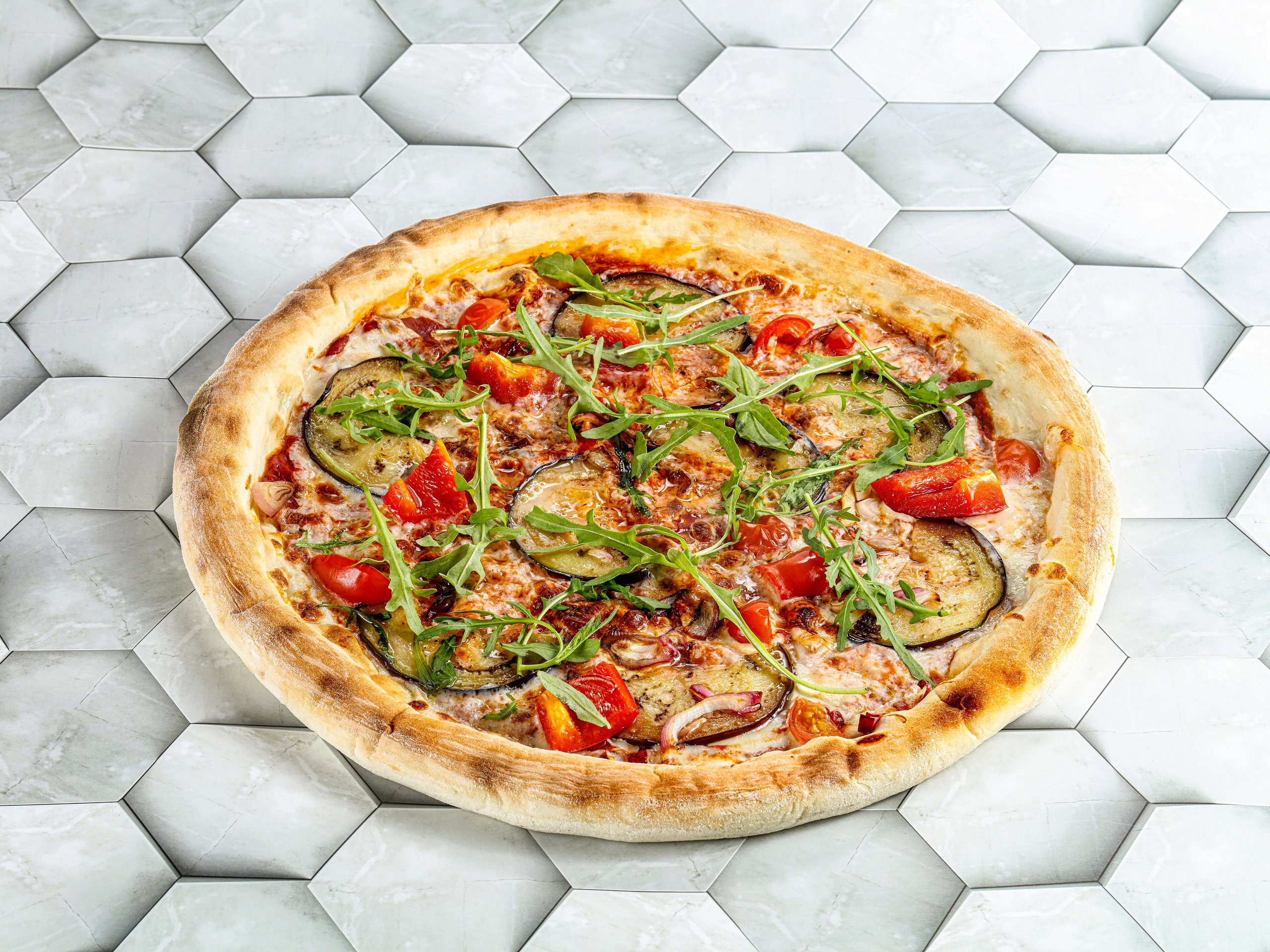 Фотосъемка пиццы. Заказ по тел.: +7 (906) 006-90-22. Фуд-фотограф Андрей Старостин — съемка еды в Москве. 9000 руб. в час