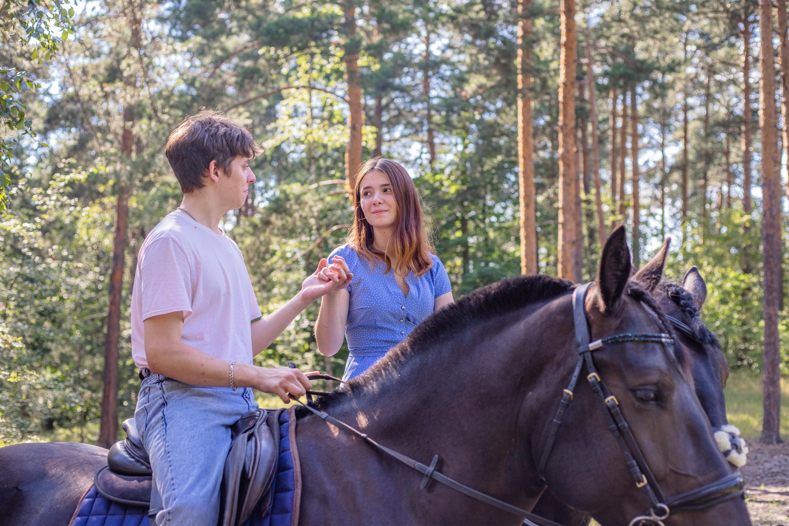 Романтическая прогулка. Фотосессии с лошадьми в Москве и МО