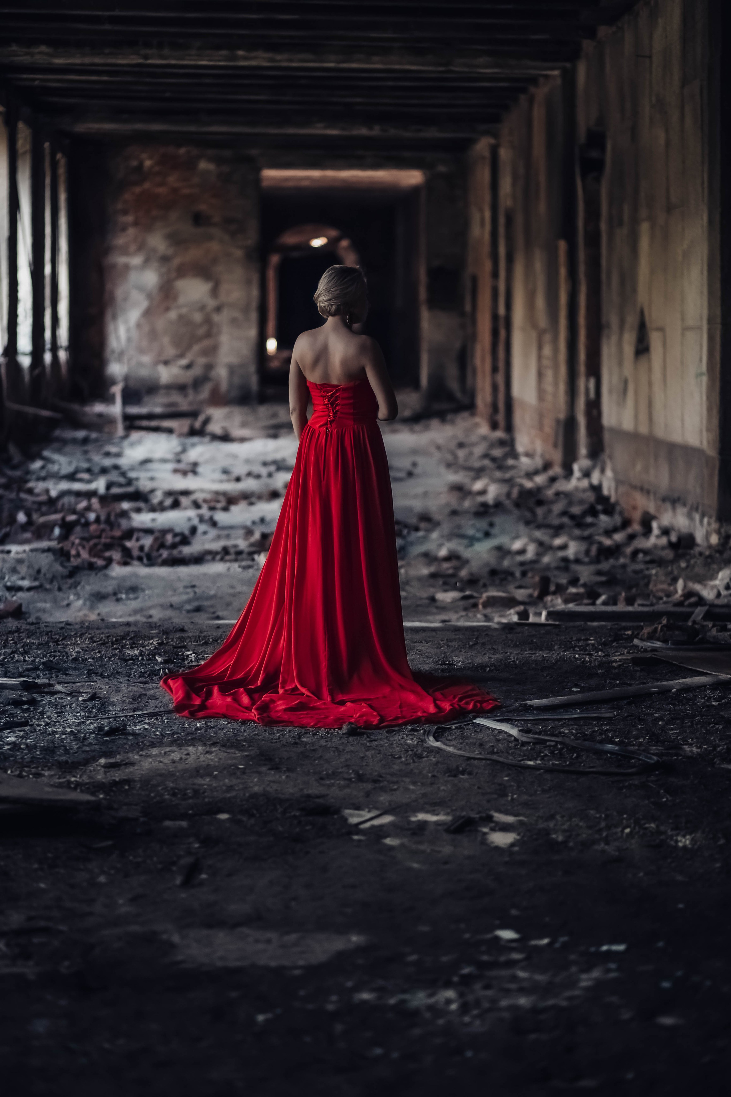 «Заброшка» — фотосессии в заброшенных зданиях. Nadin.K фотограф Иркутск, Байкал, Братск