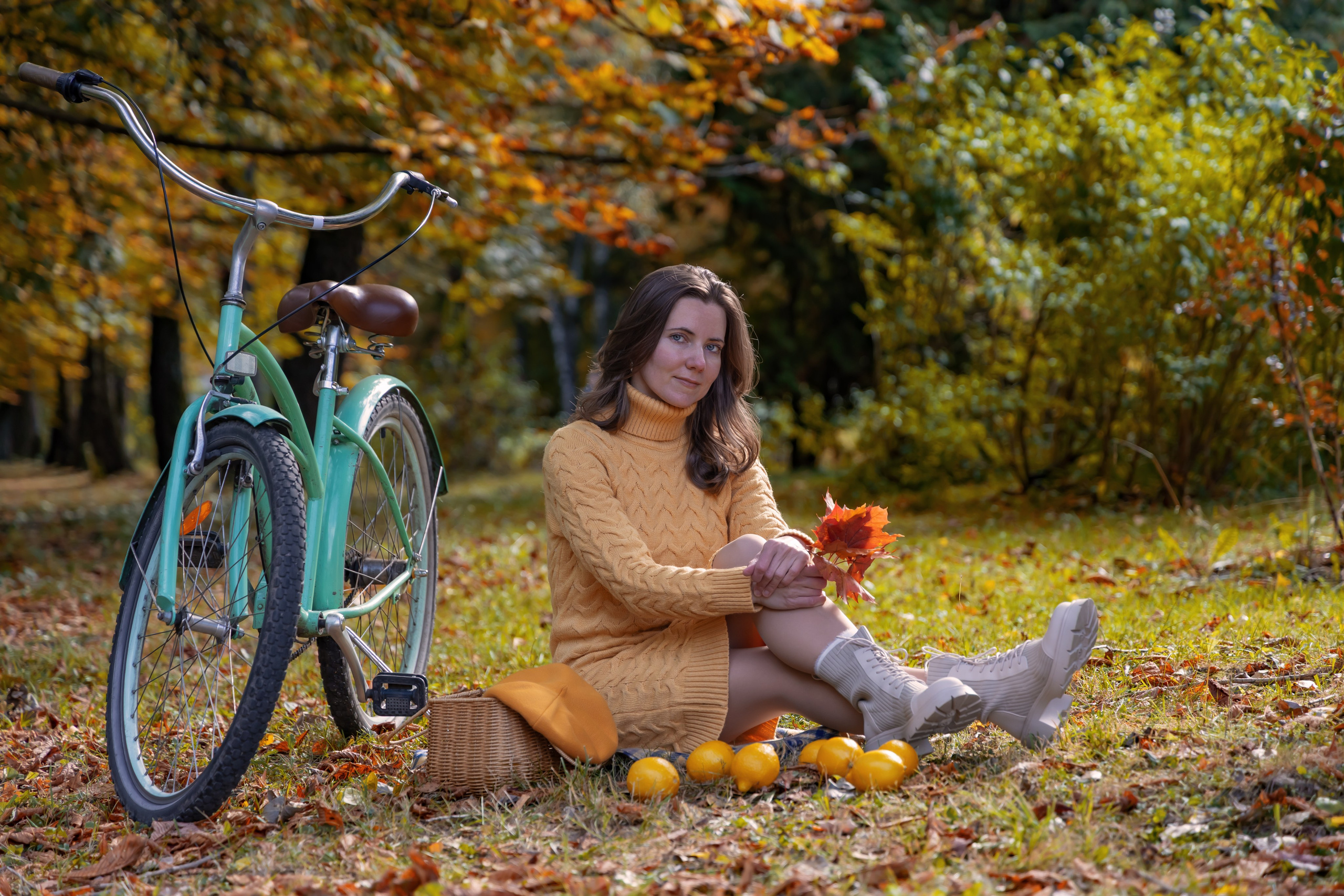 Жёлтая осень и ретро-велосипед. Репортажный, семейный и студийный фотограф в Москве Демин Алексей