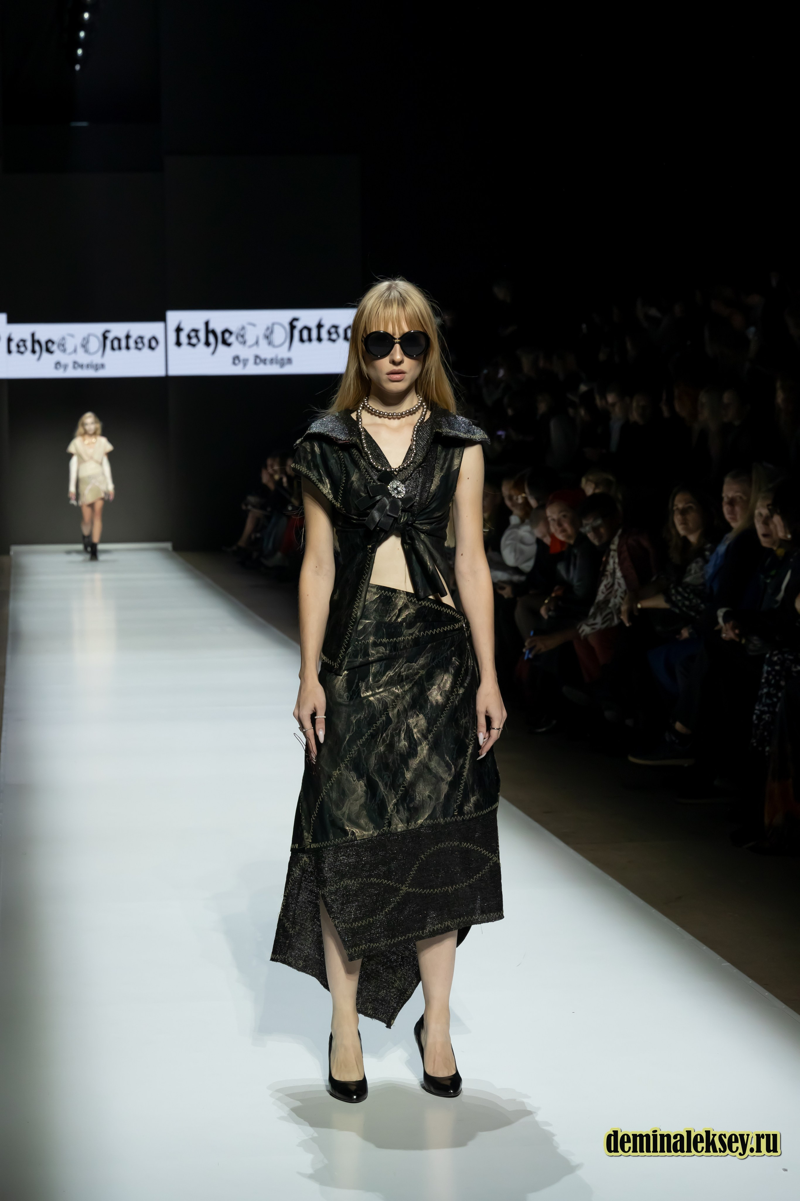 Московская неделя моды 2024 9 октября дизайнер Tshegofatso by design. Репортажный, семейный и студийный фотограф в Москве Демин Алексей