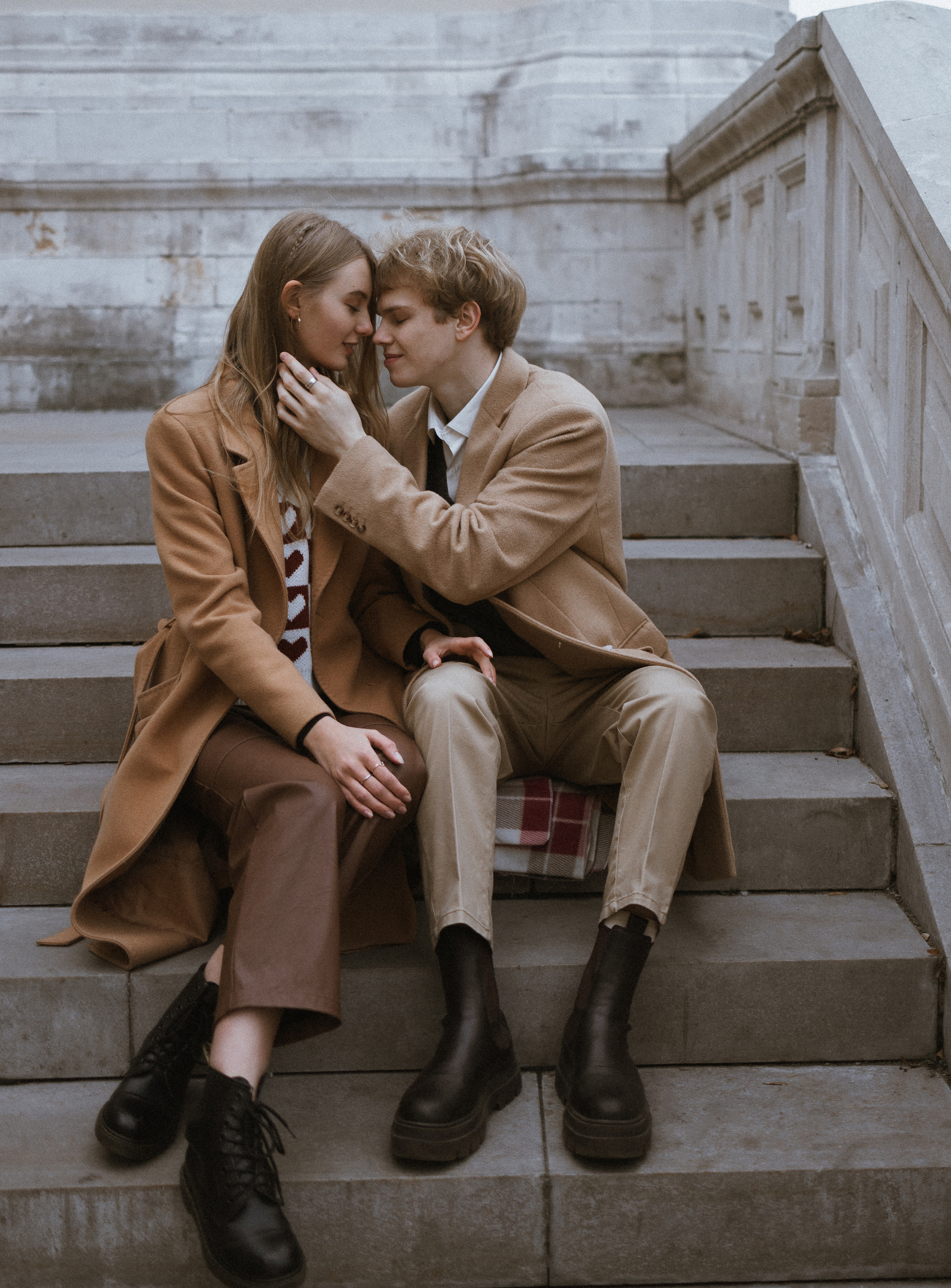 Тимофей и Женя на улочках Китай города. Свадебный и портретный фотограф в Москве Кристина Золотова