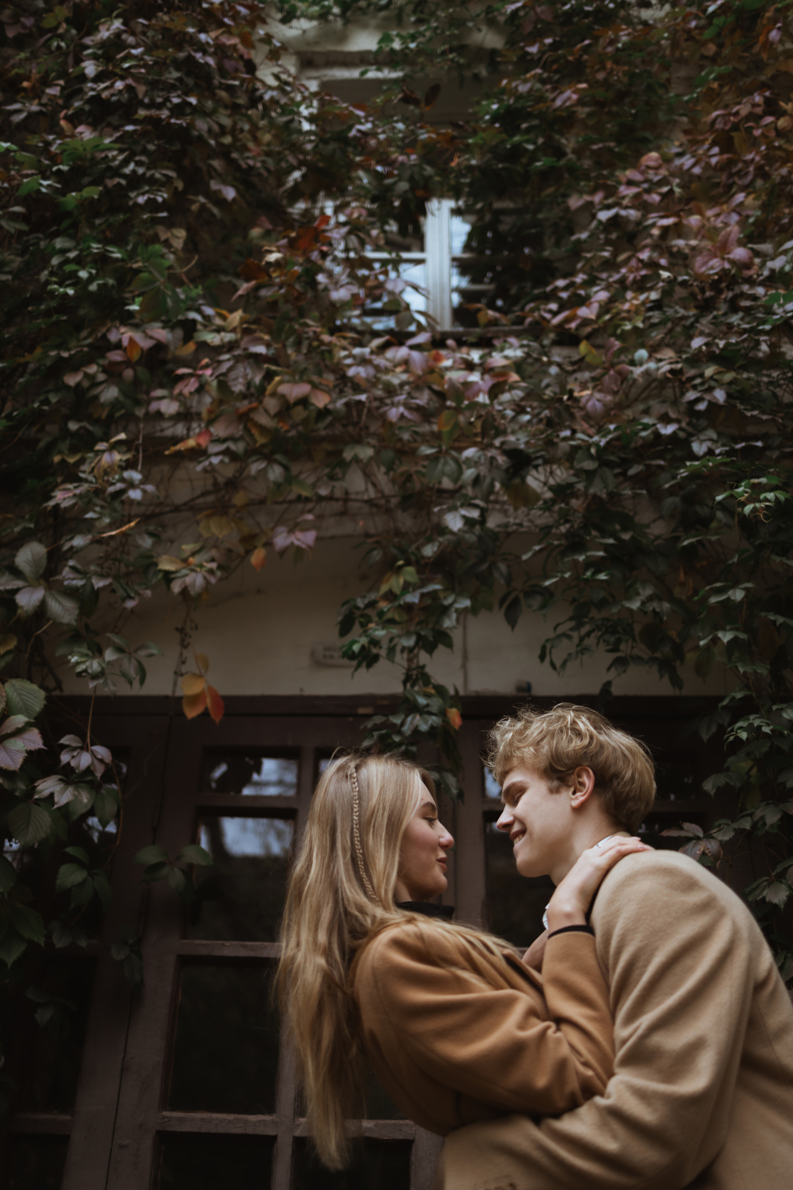 Тимофей и Женя на улочках Китай города. Свадебный и портретный фотограф в Москве Кристина Золотова