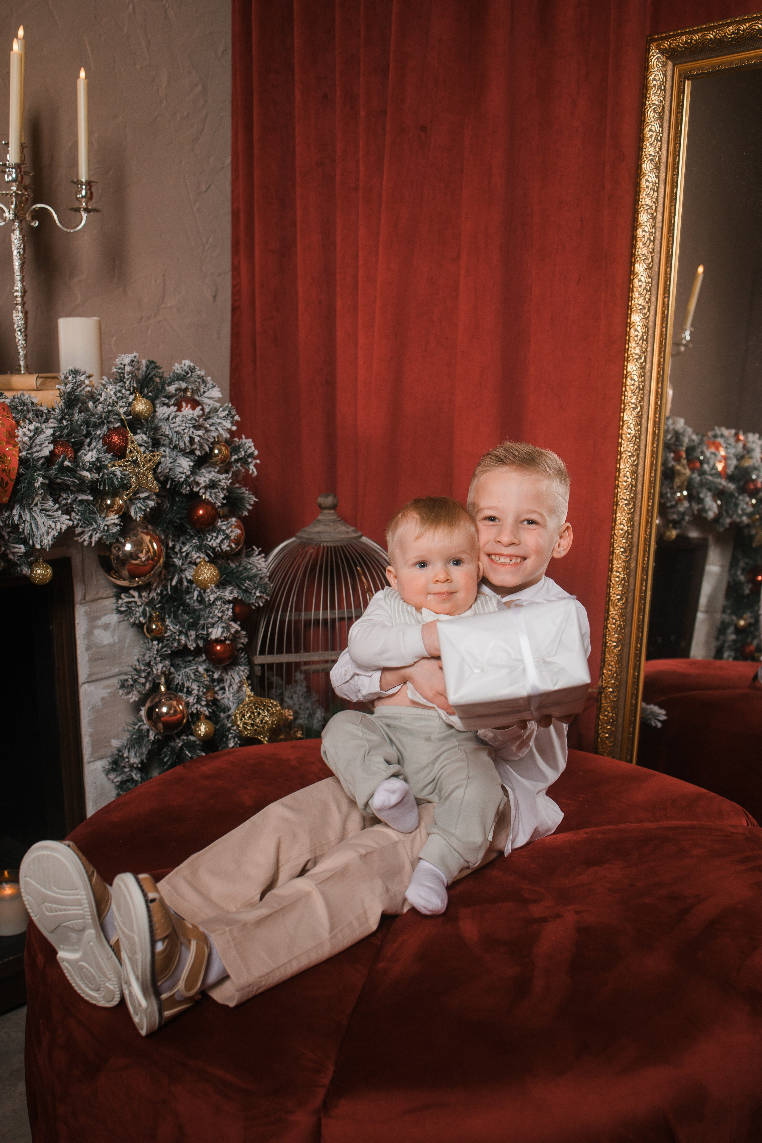 Фотосессия в четвером на фоторамку. Выпускные альбомы в Серпухове