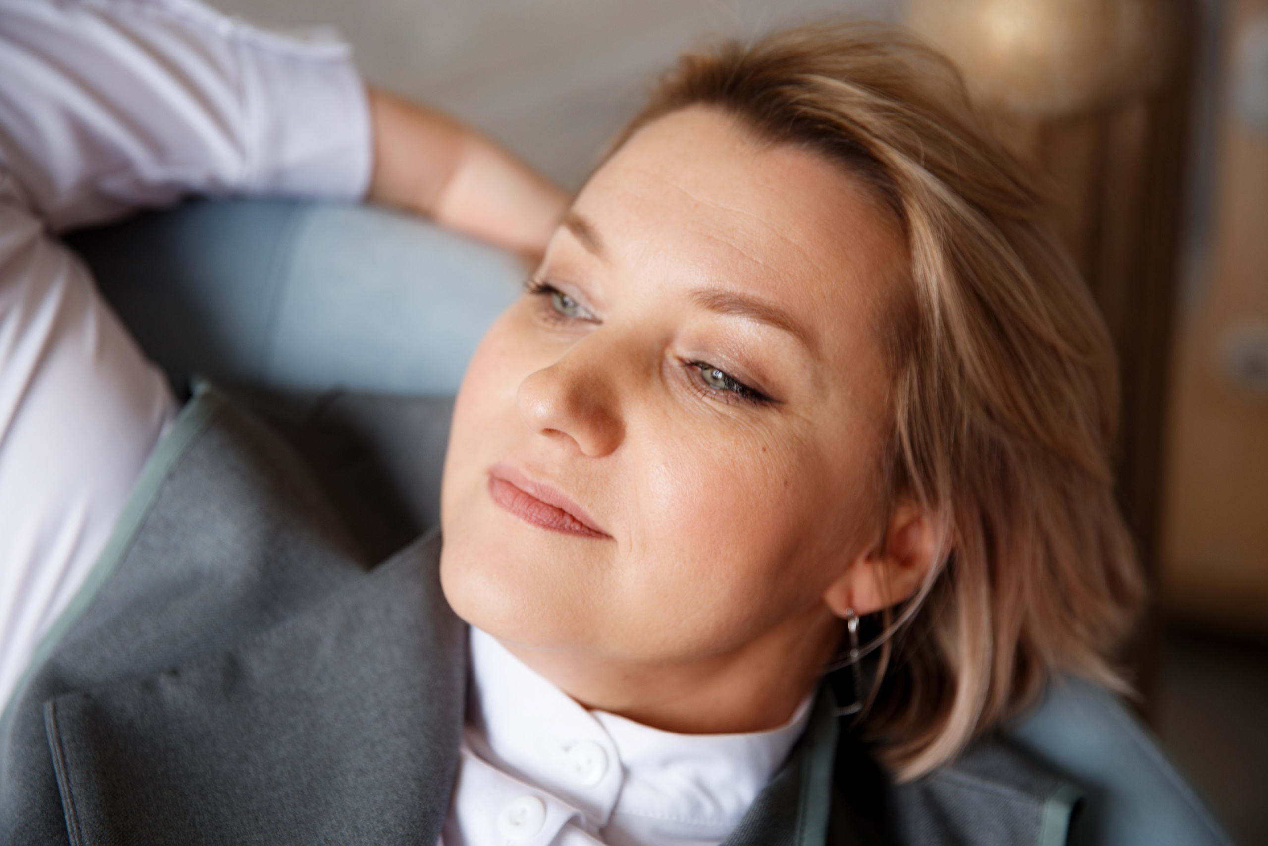 Анюта. Визажист, мастер по причёскам, преподаватель по макияжу. Женский и контент фотограф Люба Пунанцева. Северодвинск. Архангельск