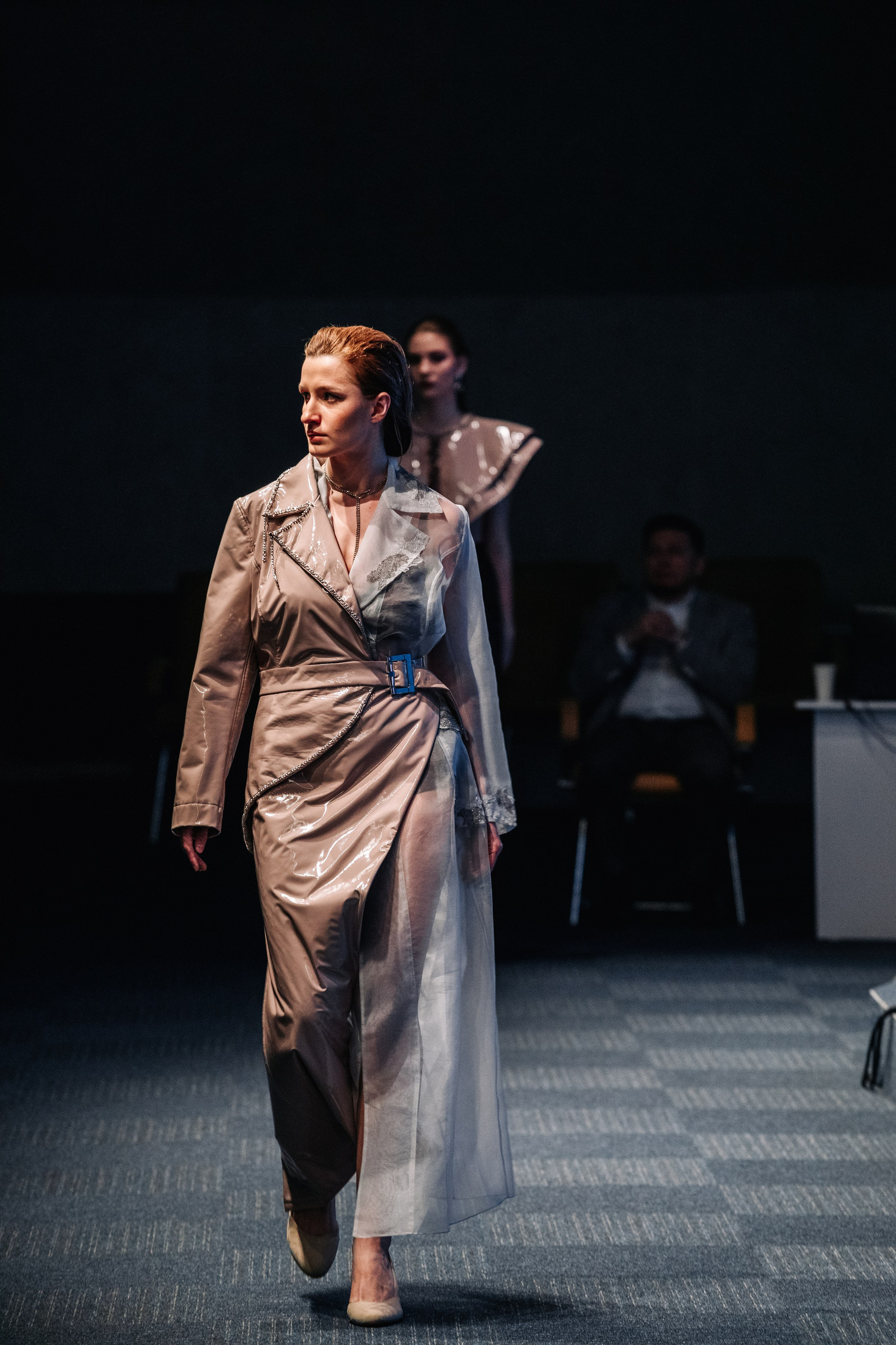 Форум специалистов FASHION индустрии. Свадебный и портретный фотограф в Омске Антон Карев