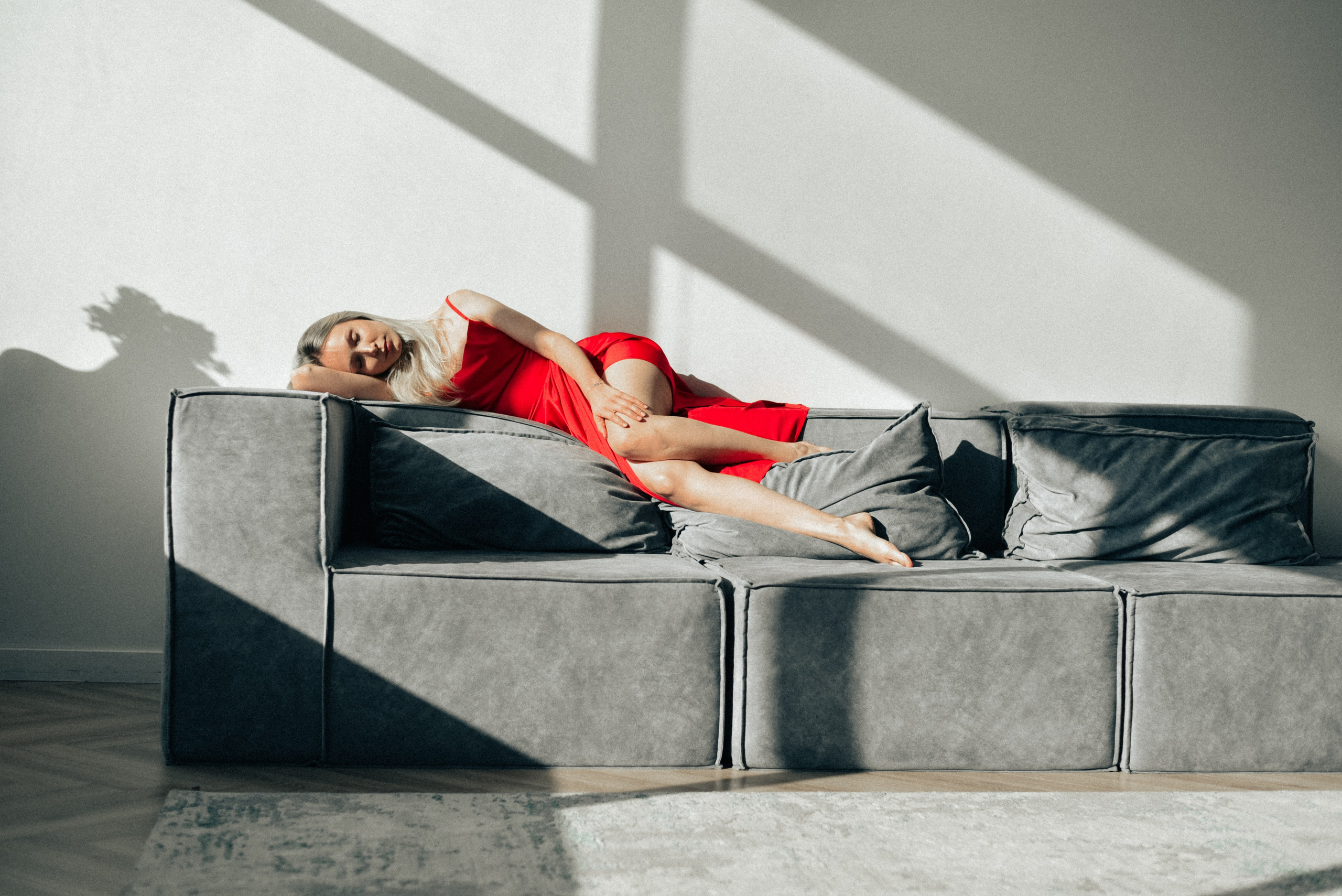 Женская фотосессия в студии. Фотограф в Москве и Королёве Сутягина Мария