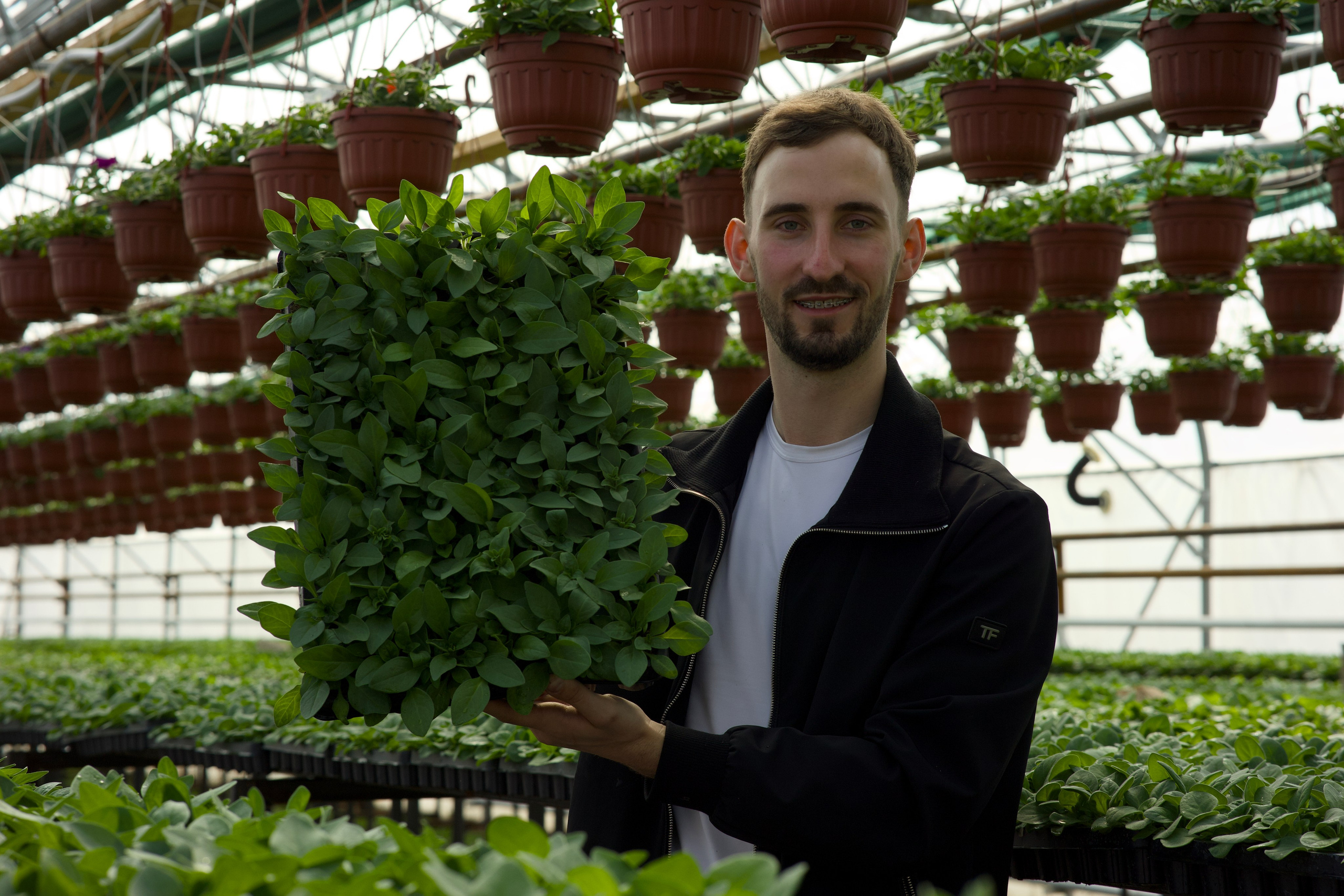 Съёмка для питомника растений «Лаки» под Екатеринбургом. Фотограф в Екатеринбурге: венчания, крещения, репортаж. Видео и трансляции. Официальный фотограф Екатеринбургской епархии