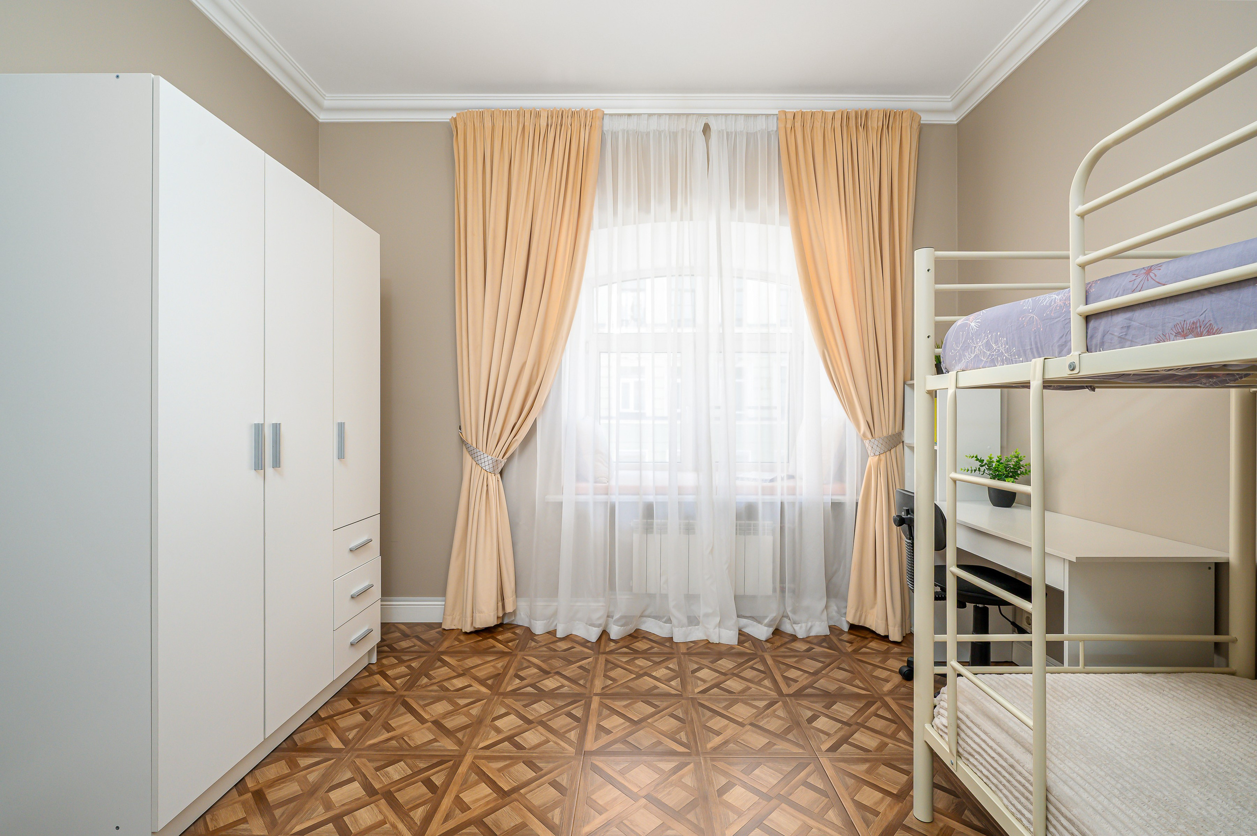 Квартира под посуточную аренду на Ул. Казанской в СПб. Интерьерный фотограф. Фото- видеосъемка недвижимости Санкт-Петербург