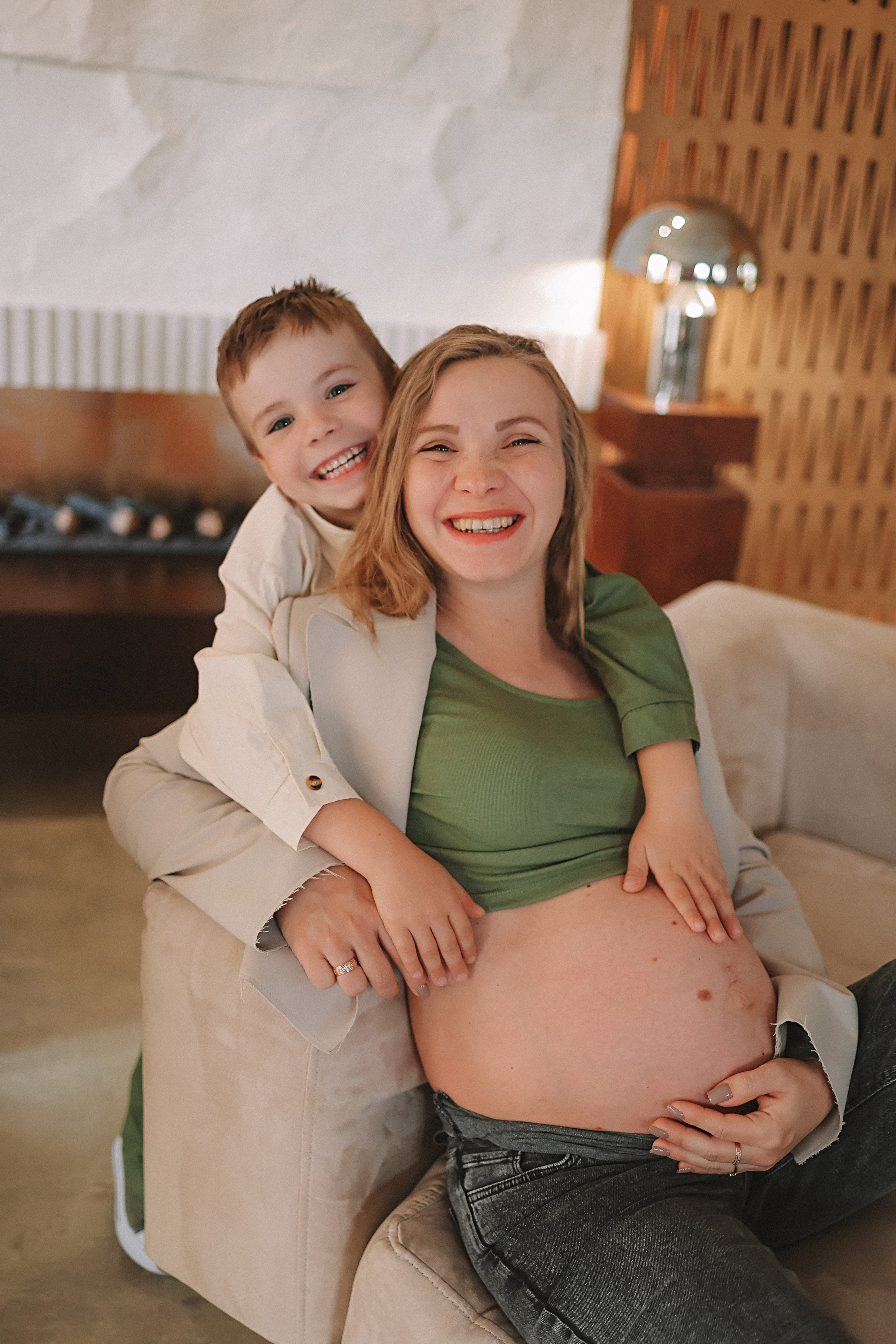 Фататум циклорама и зал. Семейный фотограф Тюмень, фотограф на роды Салмина Мария