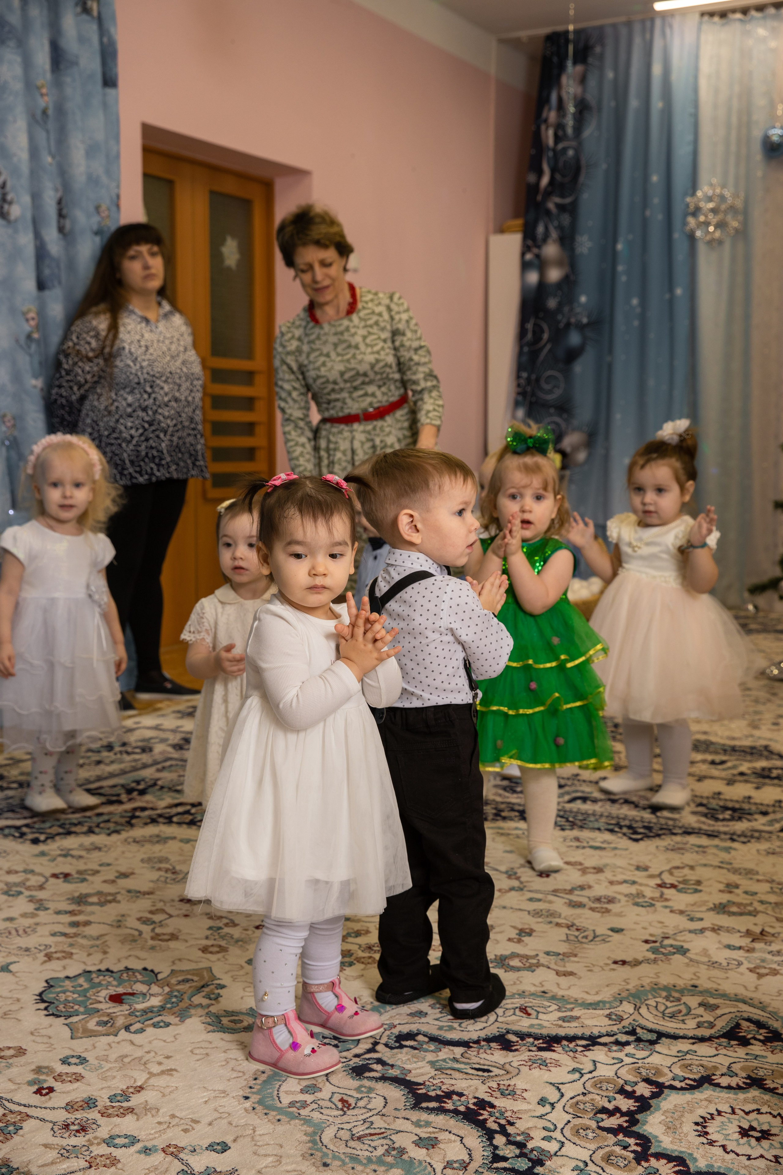 Новогодний утренник Успех. Фотограф в Железнодорожном и Балашихе