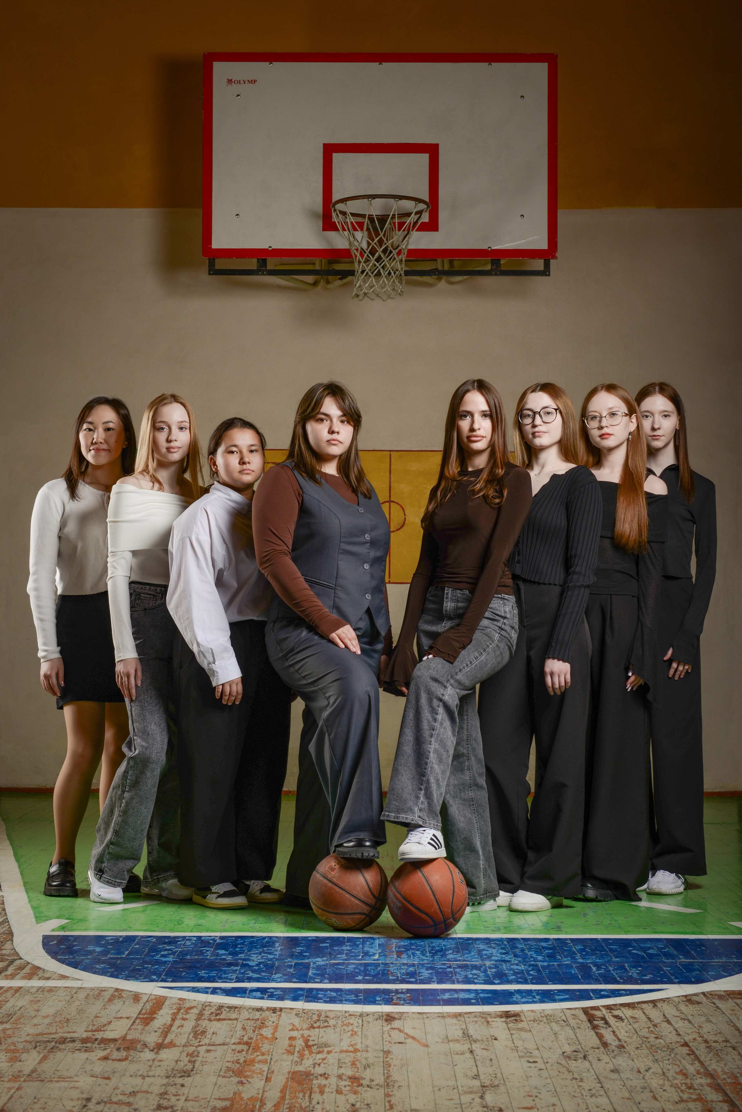 Групповые снимки в школе. Татьяна Гойда портретный и семейный фотограф Ленск. Выпускные альбомы