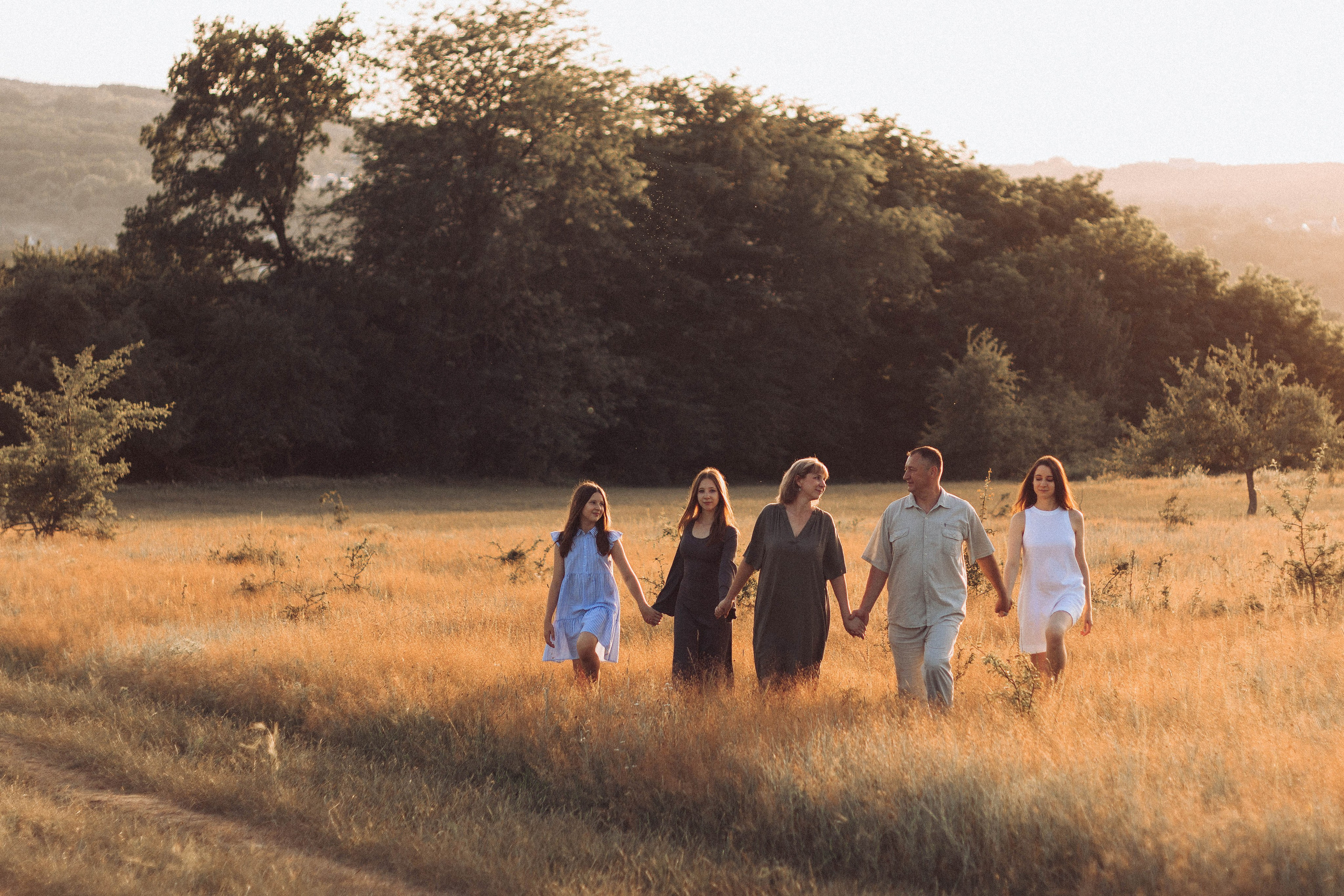 Дмитрий и Наталья с дочками. Фотограф в Краснодаре Ксения Мархинина