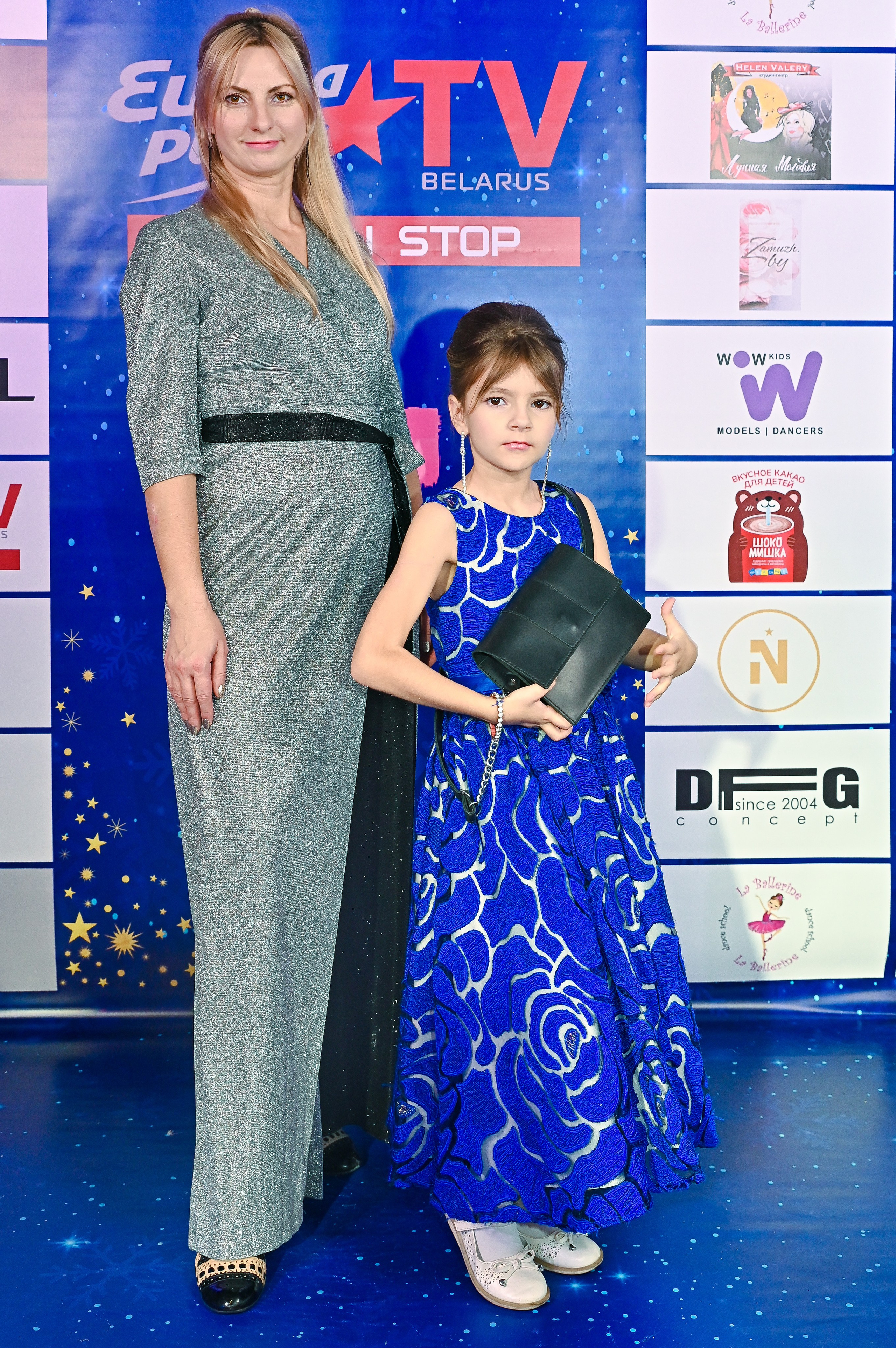 Большая новогодняя тусовка. Фотоуслуги, услуги фотографа, фотографирование важных событий