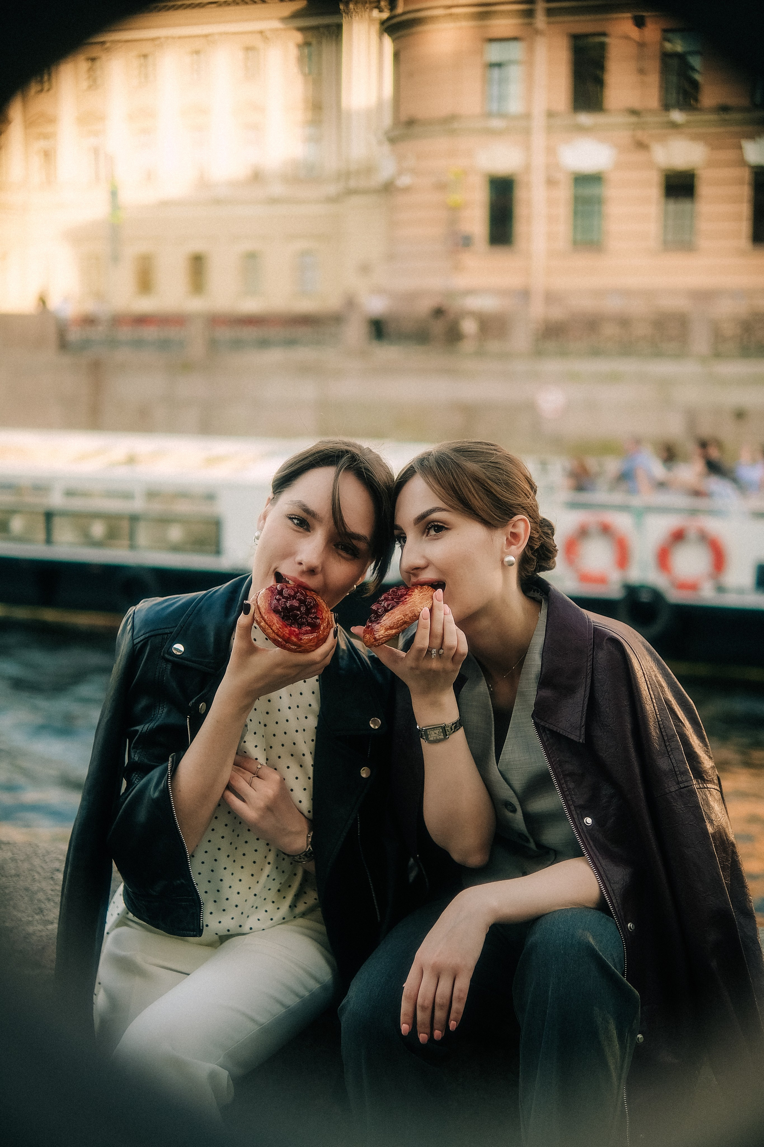 Света & Даша. Phdkvmr.ru