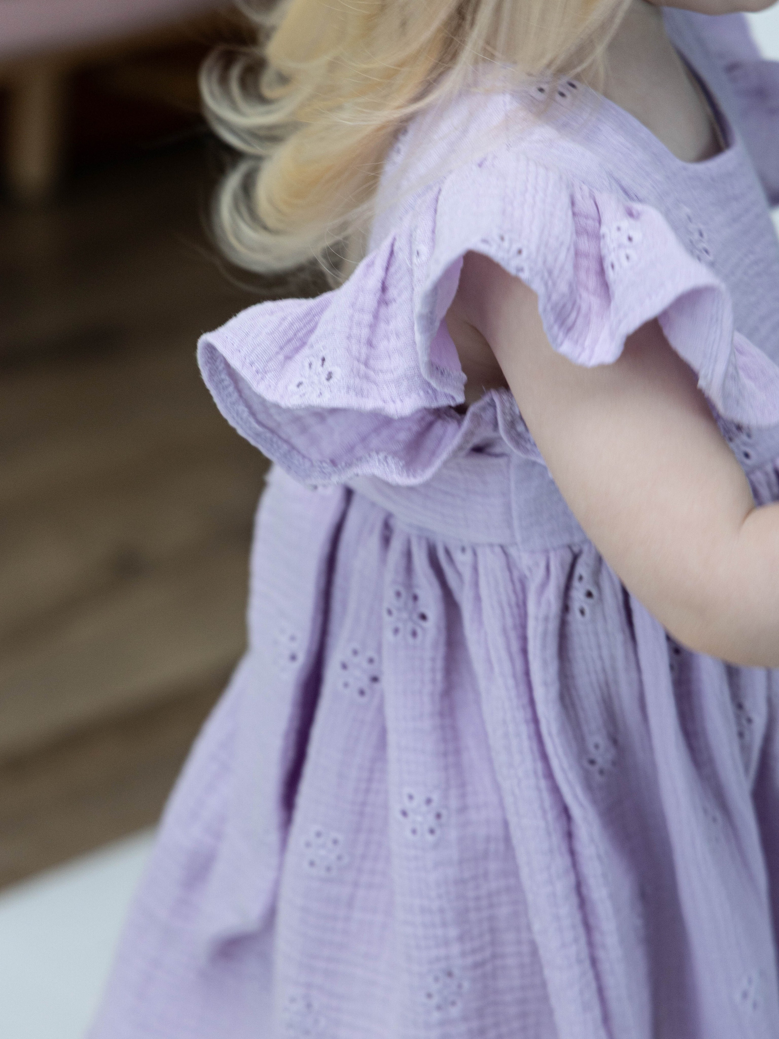 Детские платья. Фотограф для маркетплейсов, фотоуслуги в Жуковском Татьяна Марсуверских