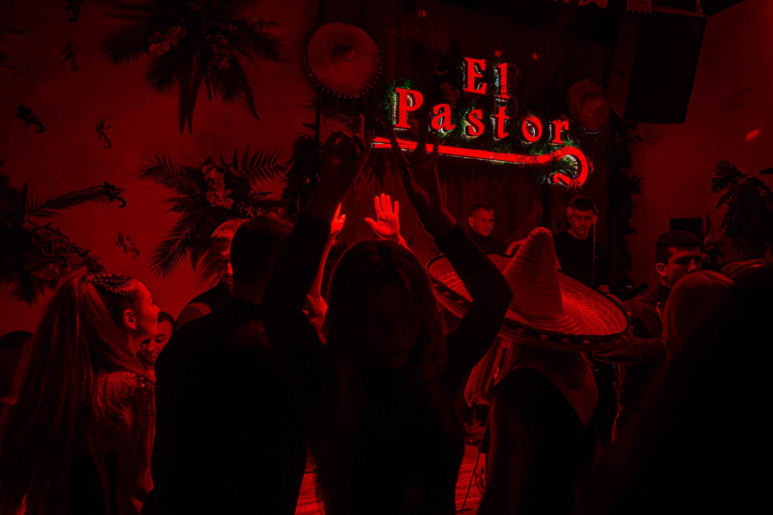 Dj Twist & Mc Grek_El Pastor_Симферополь_7.12.2024. Аминов Руслан | Фотограф