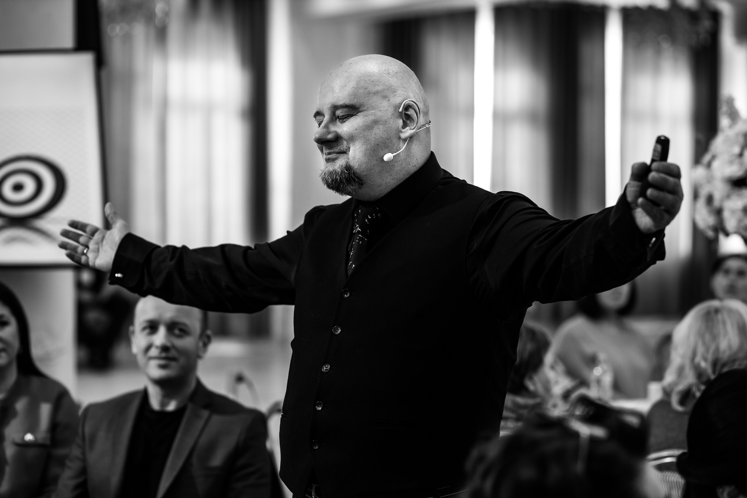 «Огарок» — или как бороться с эмоциональным выгоранием, тренинг-интенсив от профессора Сергеева М.Ю._Marhal_Сиферополь_13.02.2025. Аминов Руслан | Фотограф