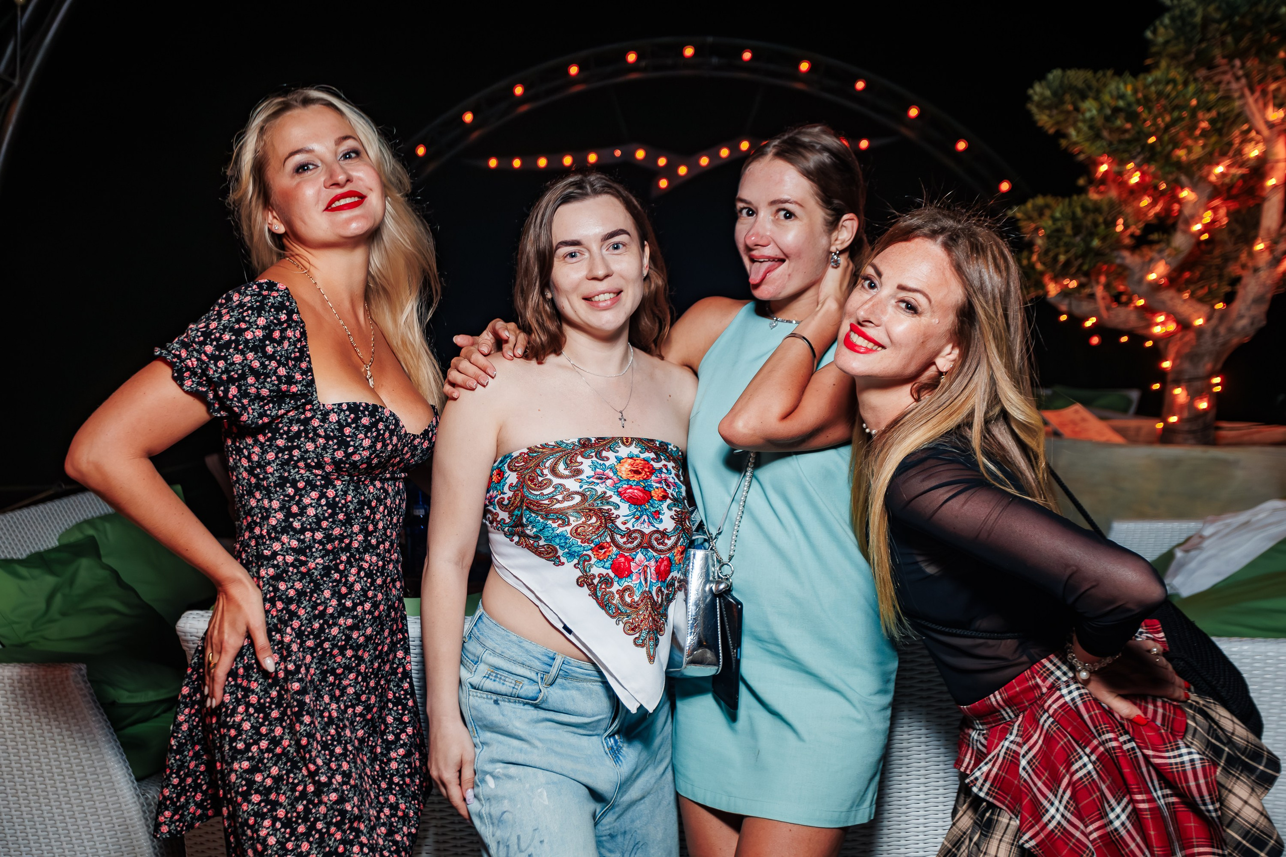 «Юлия Волкова"_Чайка на пляже_Ялта_2.08.2025 г. Аминов Руслан | Фотограф