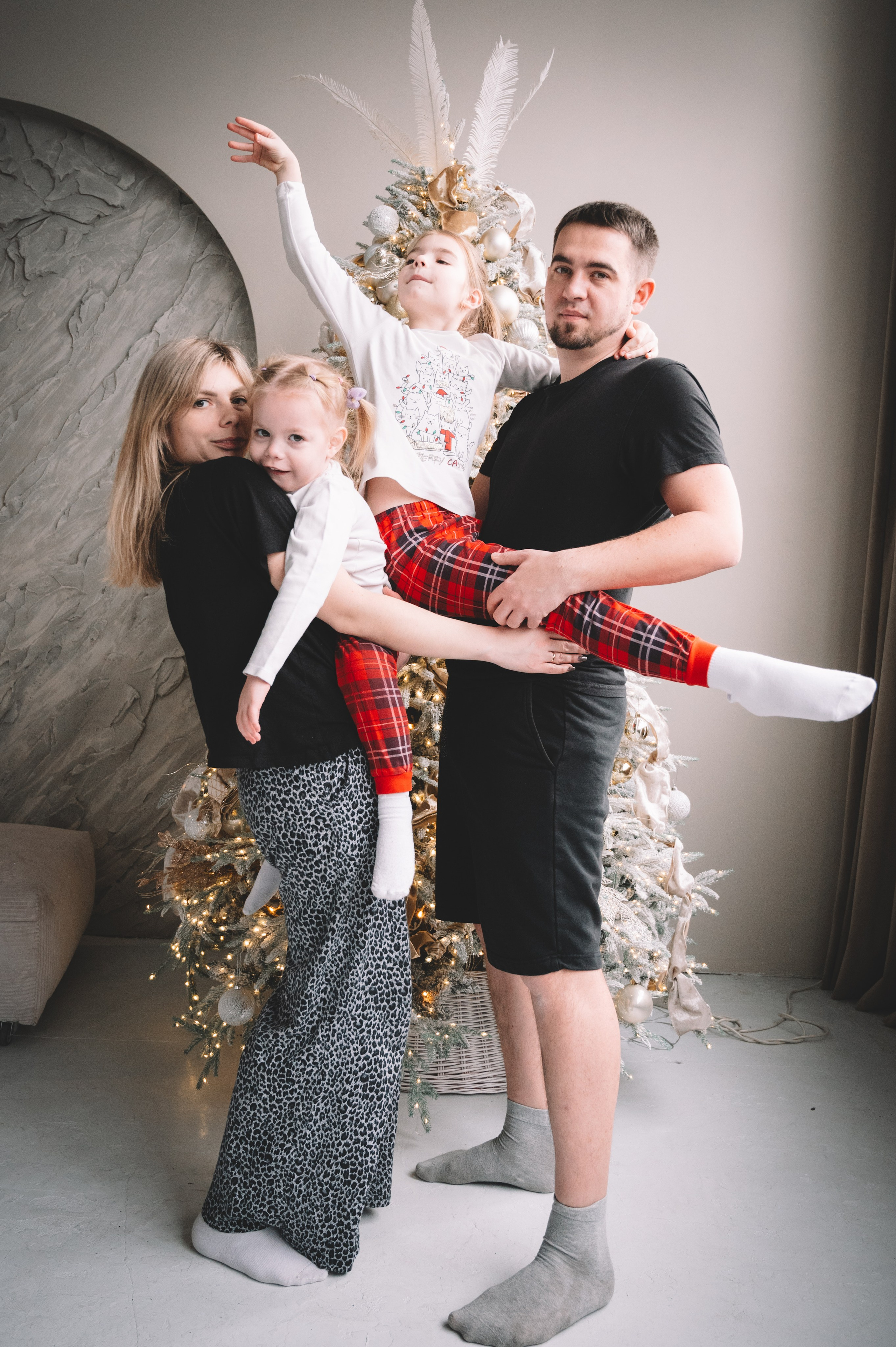 Александр, Ирина, Милана и Марианна. Фотограф Анна Темнова. Пенза