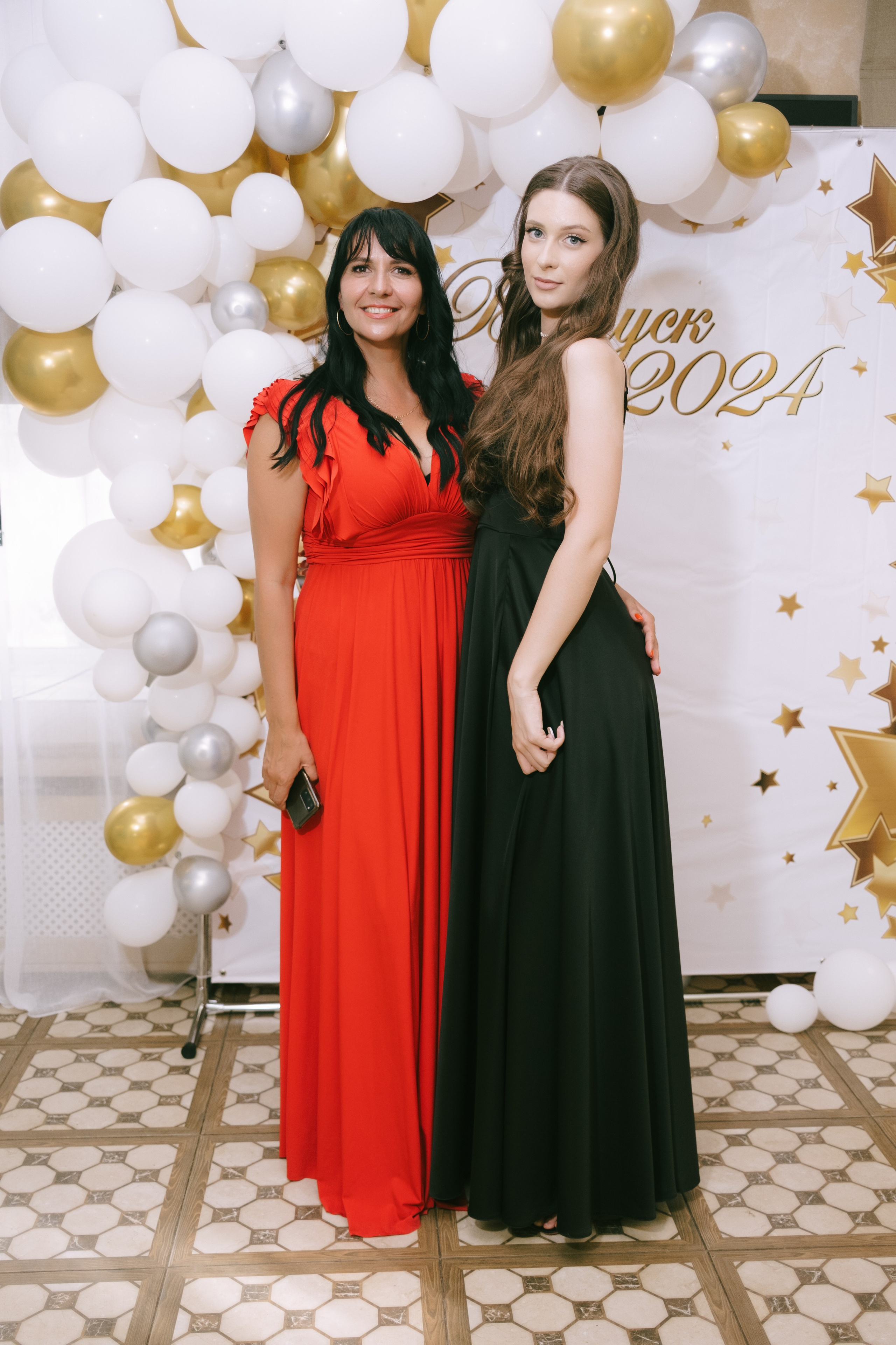 Выпускной школа 33. Свадебный и репортажной фотограф Денис Ожигин в Краснодаре и Краснодарском крае