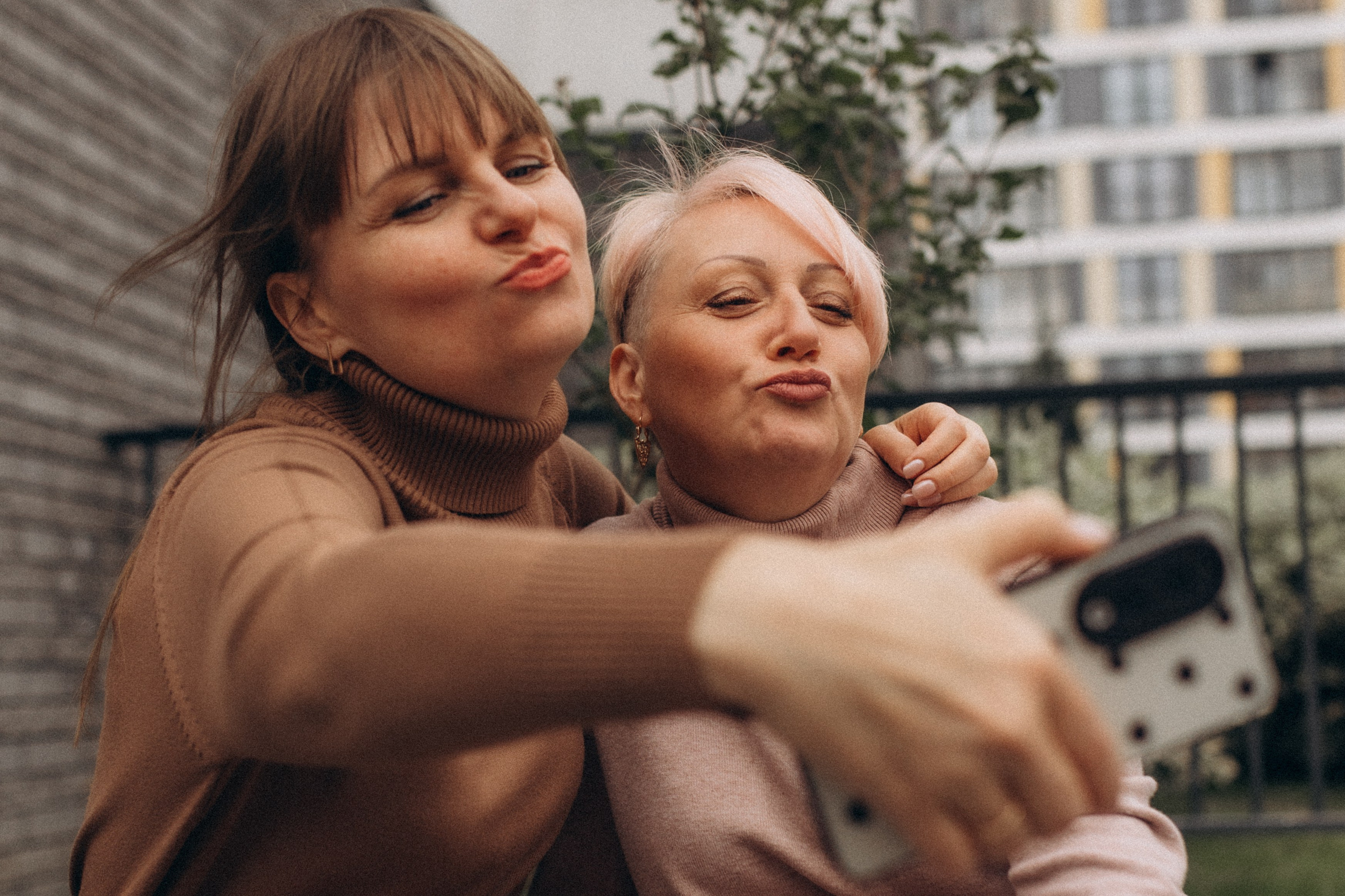 Прогулка по городу, осень. Семейный фотограф lifestyle в Новосибирске Елена Шпилевая