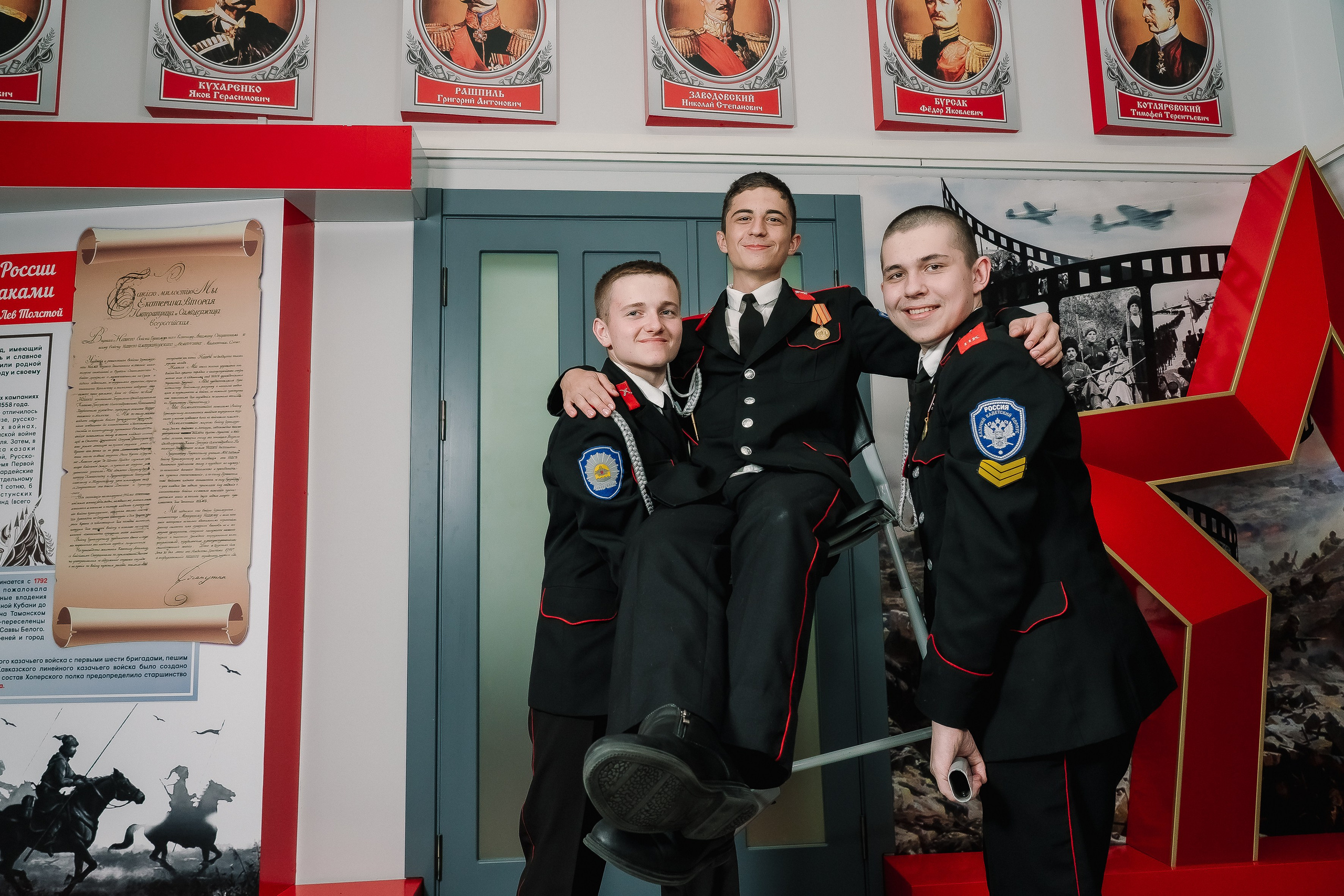 Кадеты. Выпускные альбомы в Новороссийске — Фотограф Наталья Бутко