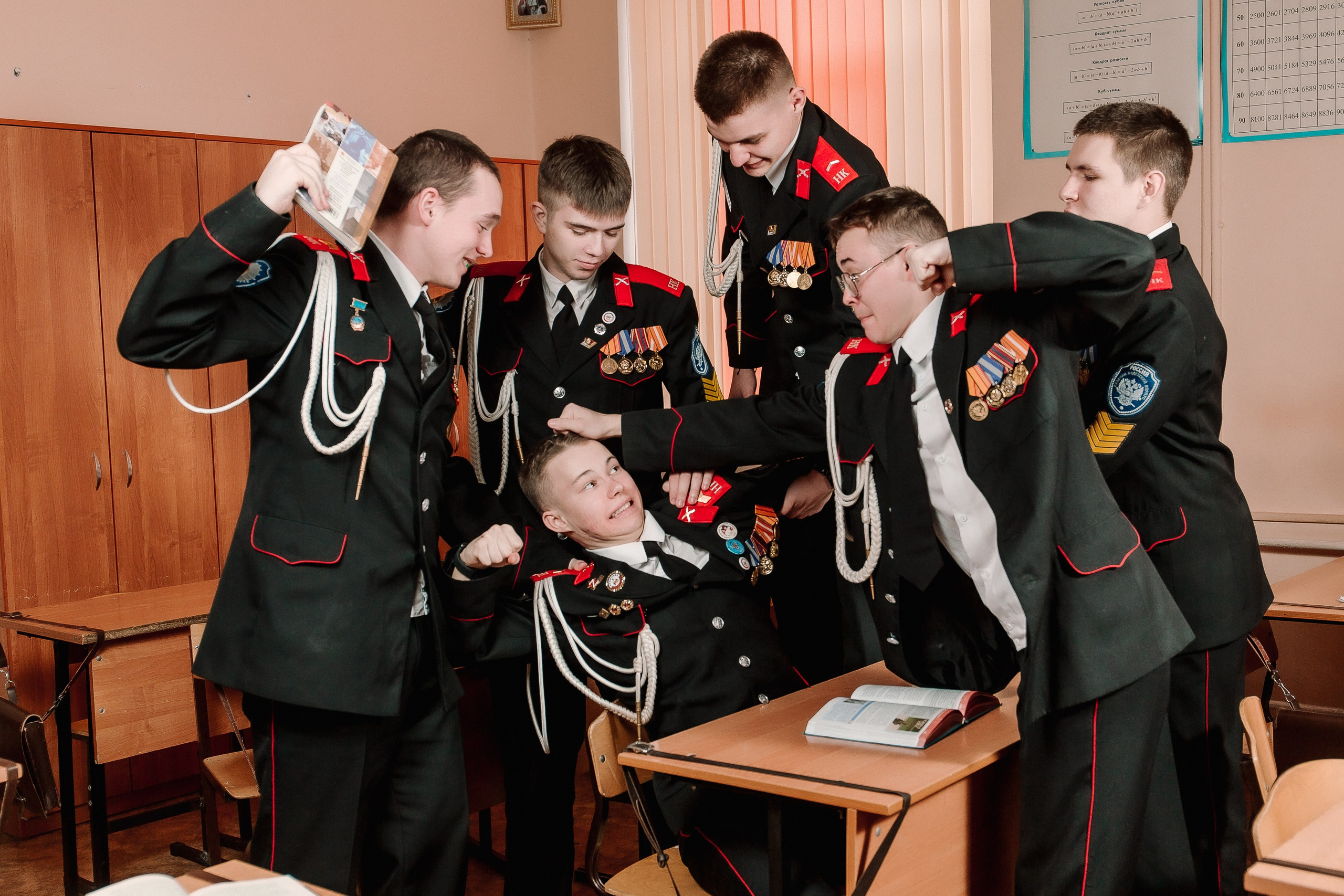Кадеты. Выпускные альбомы в Новороссийске — Фотограф Наталья Бутко