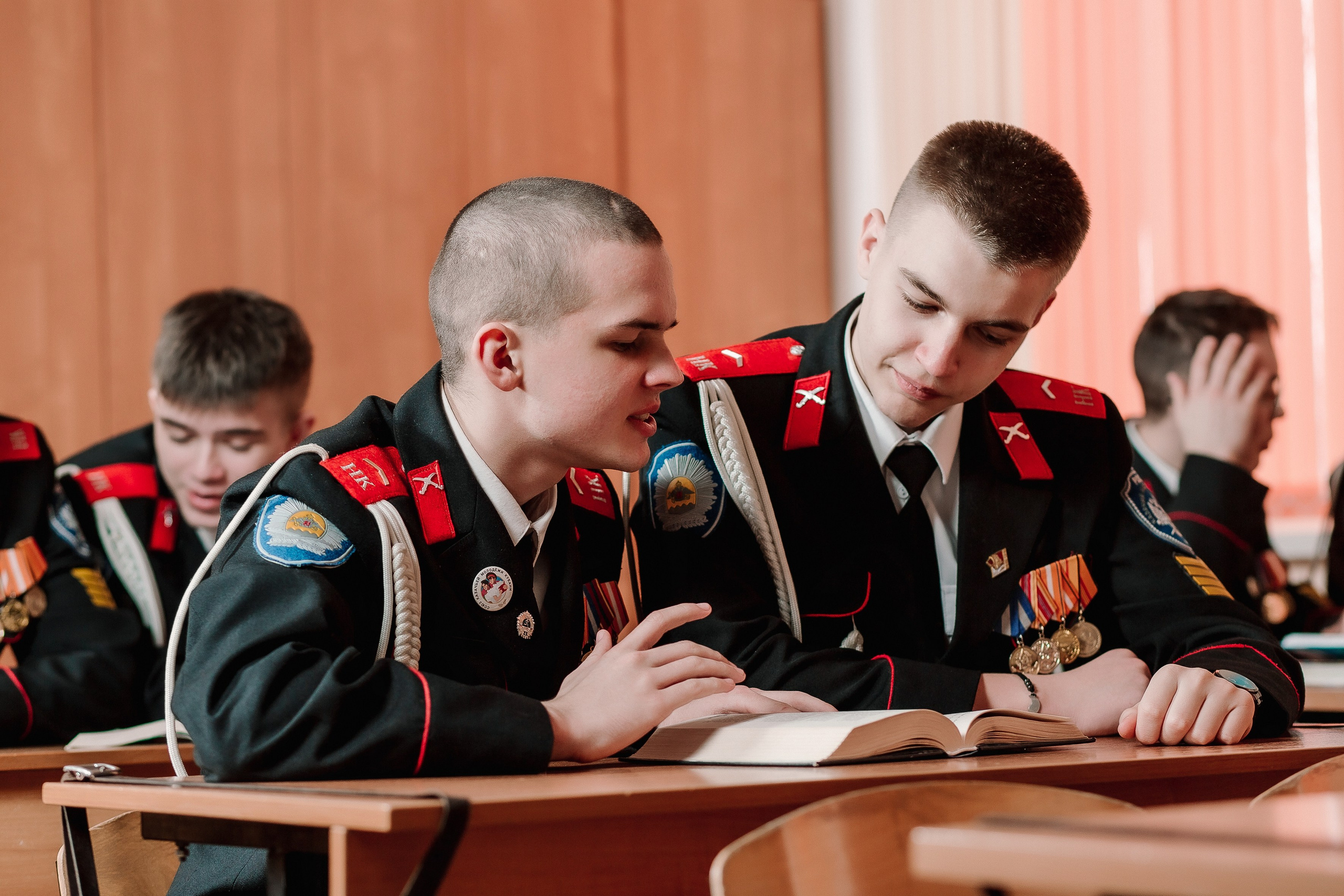 Кадеты. Выпускные альбомы в Новороссийске — Фотограф Наталья Бутко