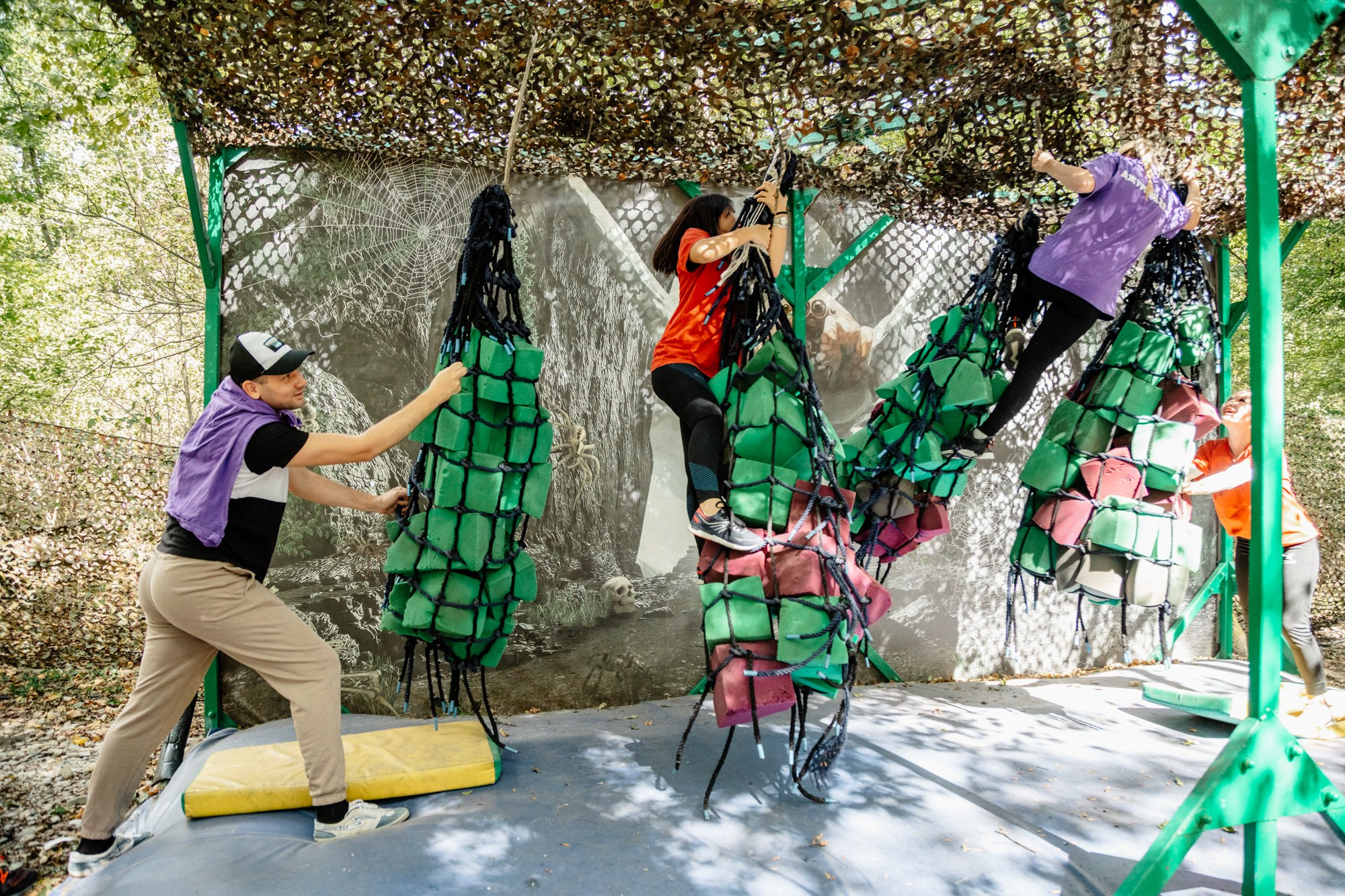 Игра «Джуманджи» от банка ВТБ. Репортажный, промышленный и маркетплейс-фотограф Дмитрий Чернат