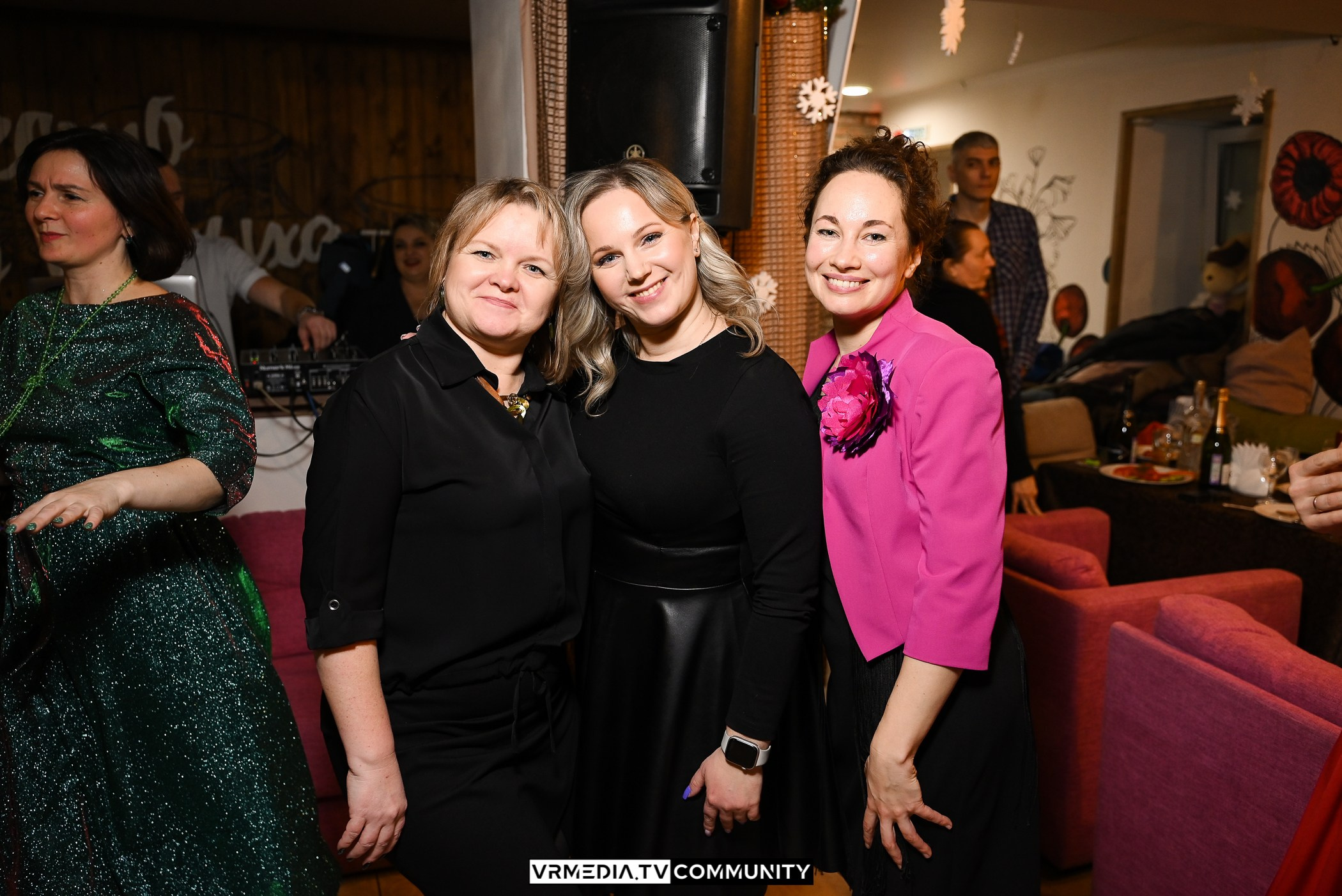 Новогодний вечер в кафе «КАмпот»