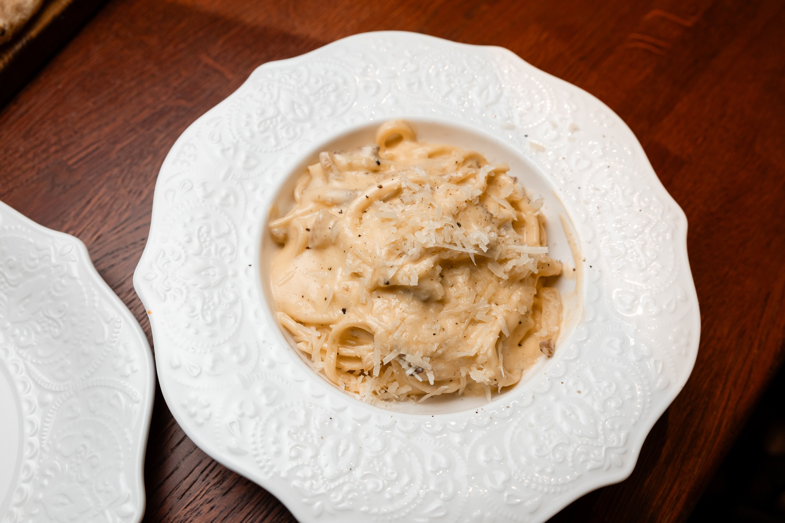 Выставка работ Дениса Шевчука в ресторане Attolini. Фотограф в Санкт-Петербурге — Сергей Петров