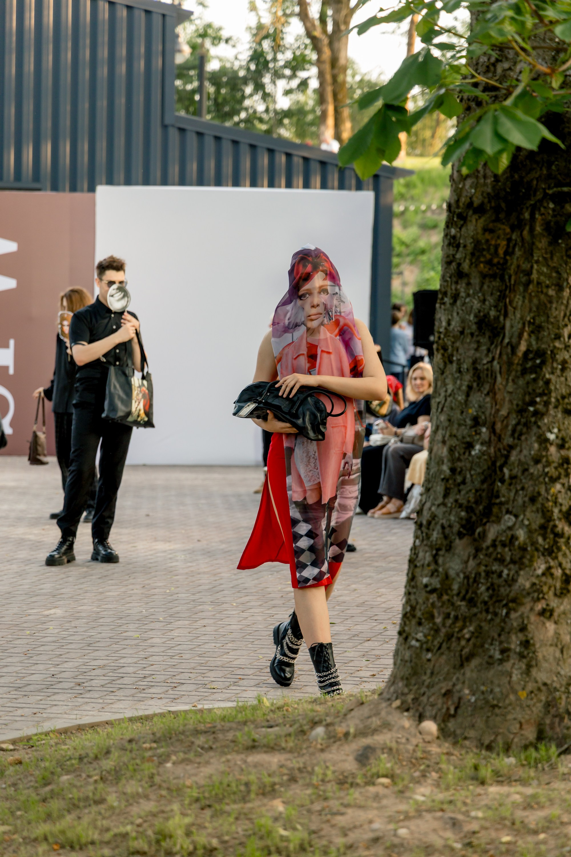 Smolensk Fashion Week 2025_показы_ДЕНЬ 1_ВЕЧЕРНИЙ ПОКАЗ_19:00. Главная