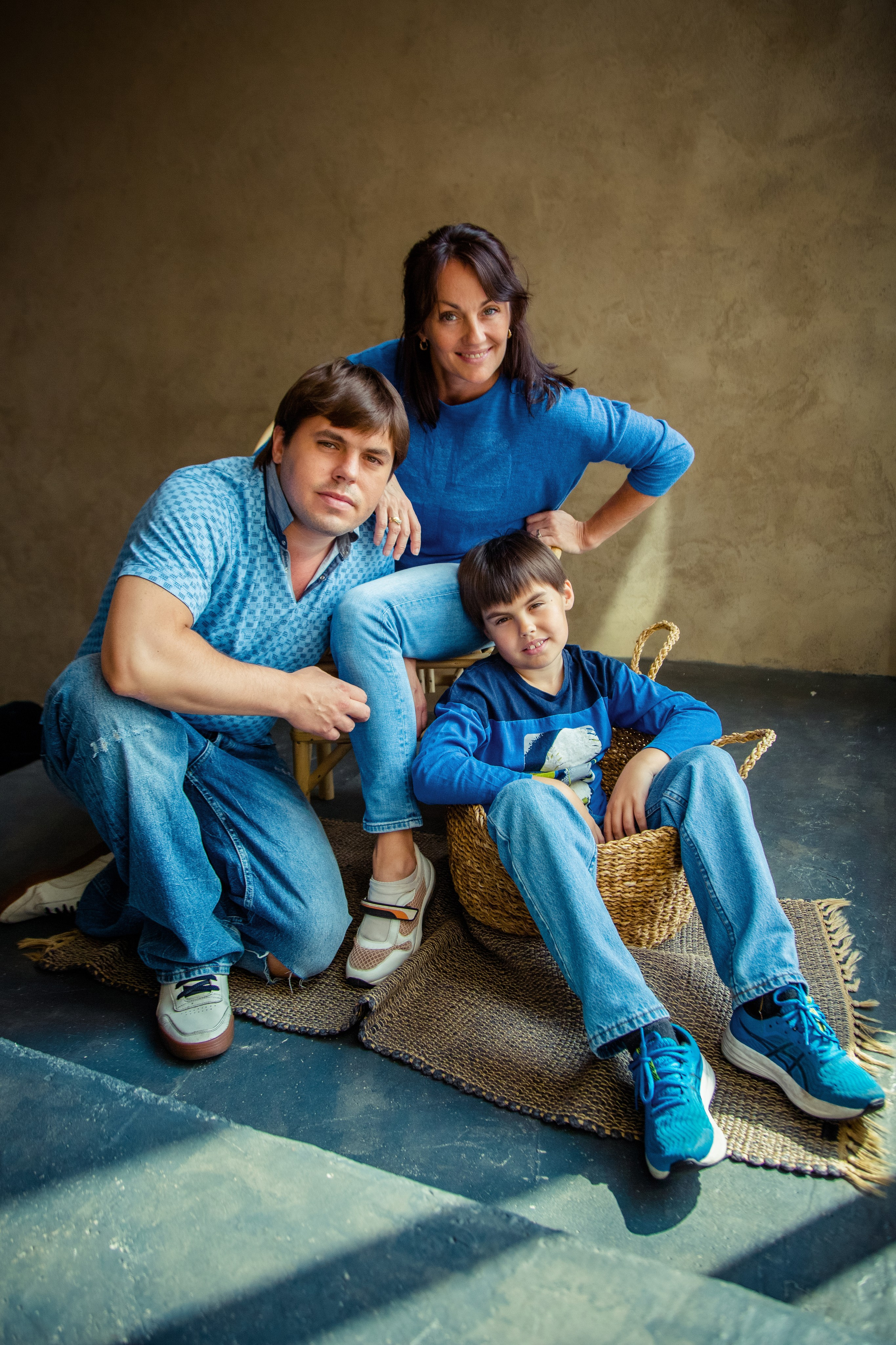 Семейная студийная фотосессия. Свадебный и семейный фотограф в Москве и Подмосковье Лариса Козлова