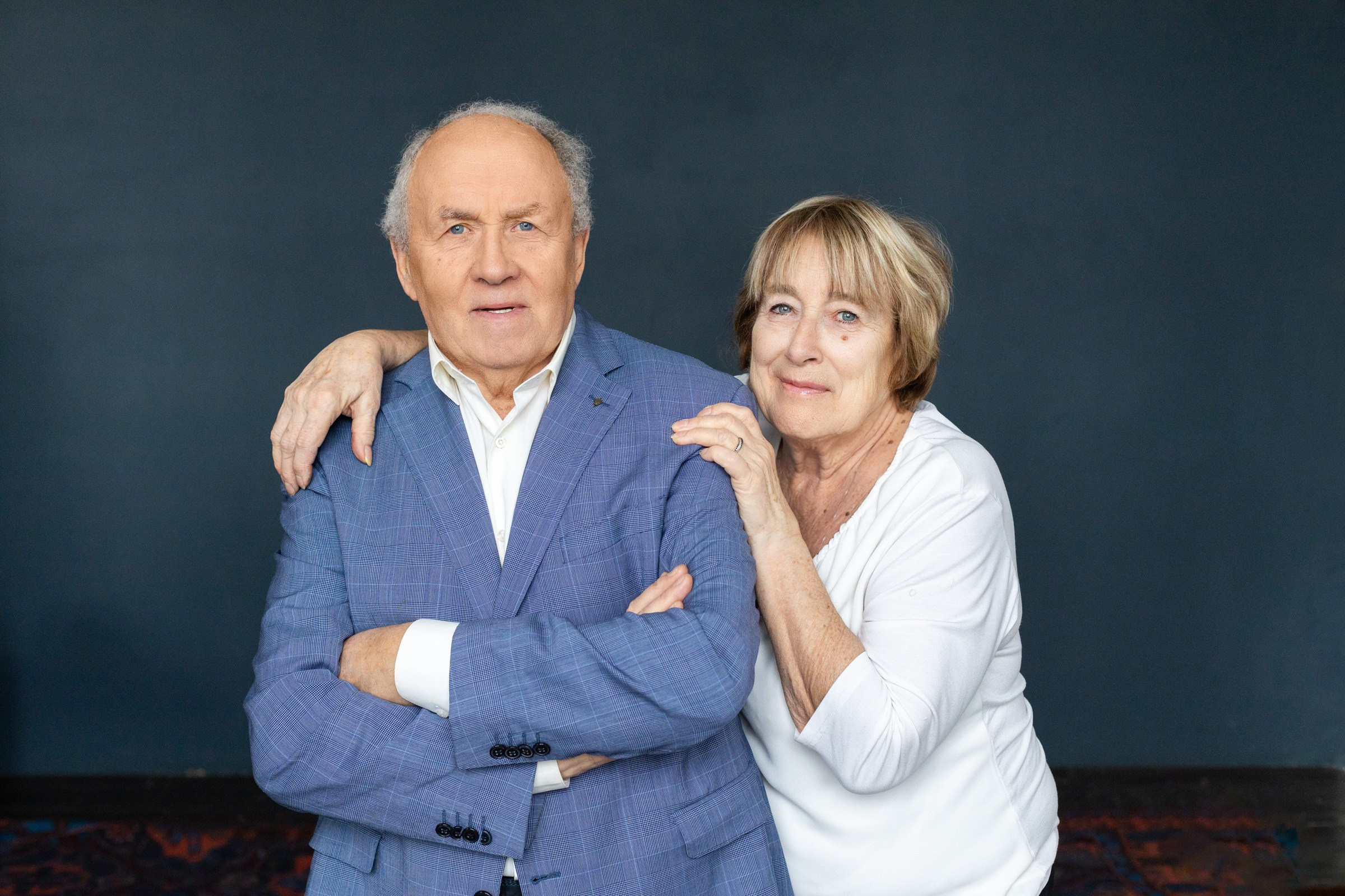 Дружная семья, студия. Семьи, портреты, школьные съемки. Фотограф Лагутина Елена. Москва