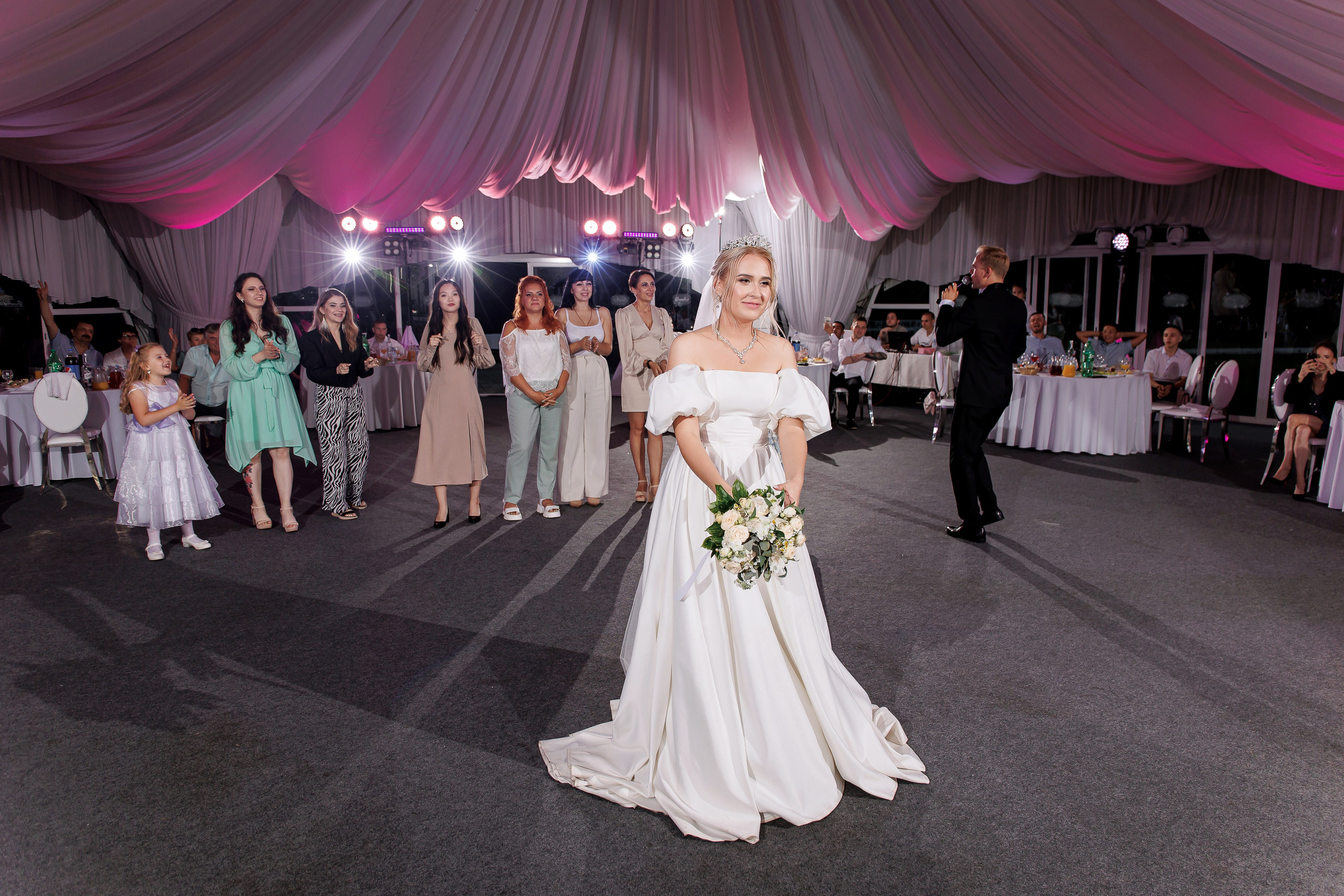 Екатерина и Евгений. Свадебный фотограф в Омске Яна Савина